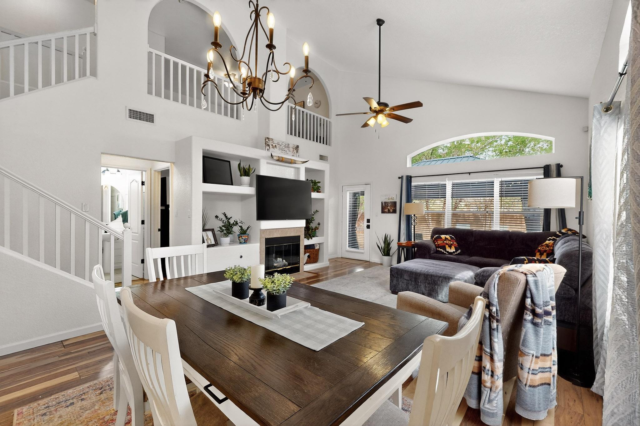 10415 CALLE HERMOSA Court NW