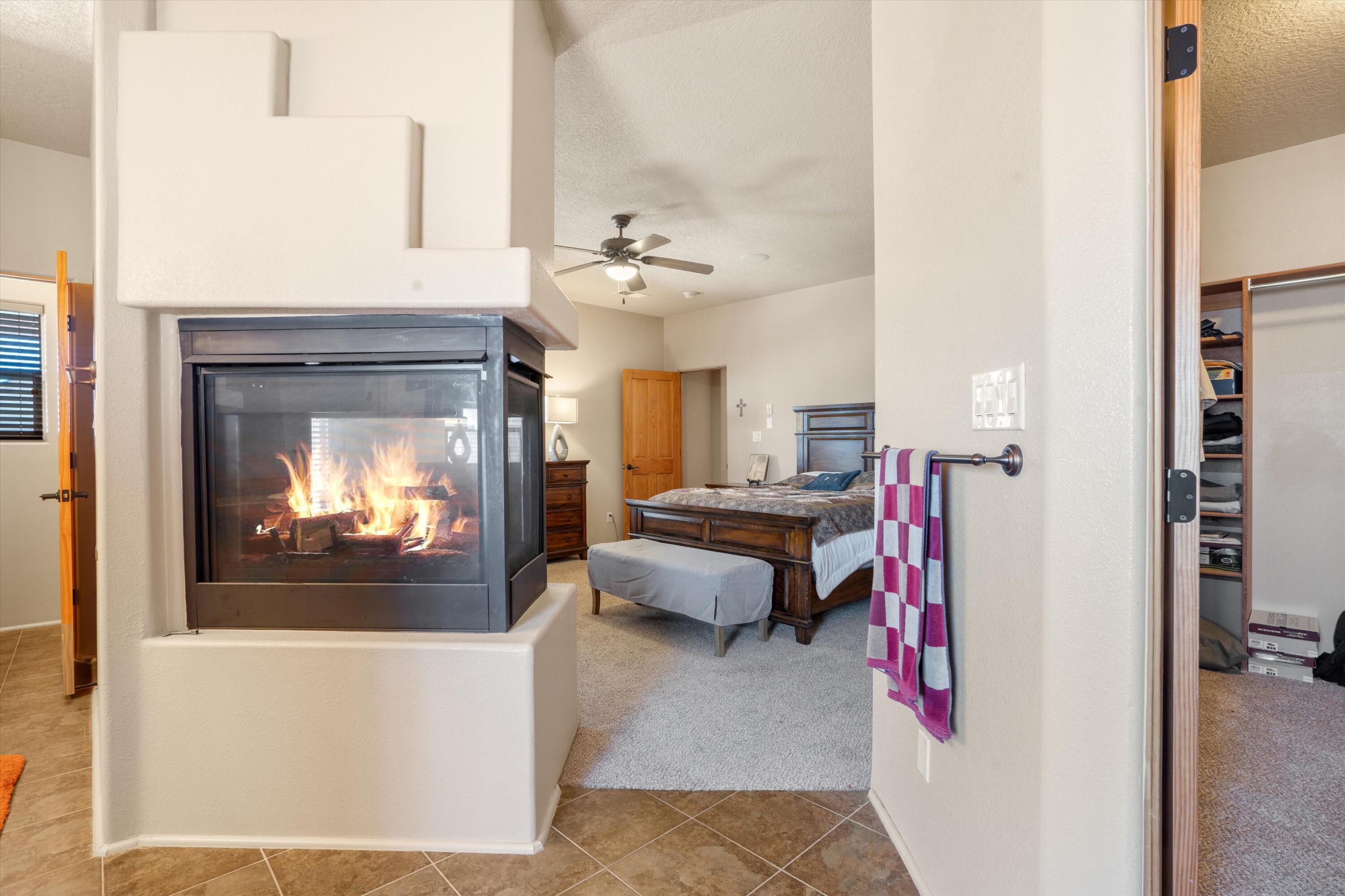 6615 MOUNTAIN HAWK Loop NE