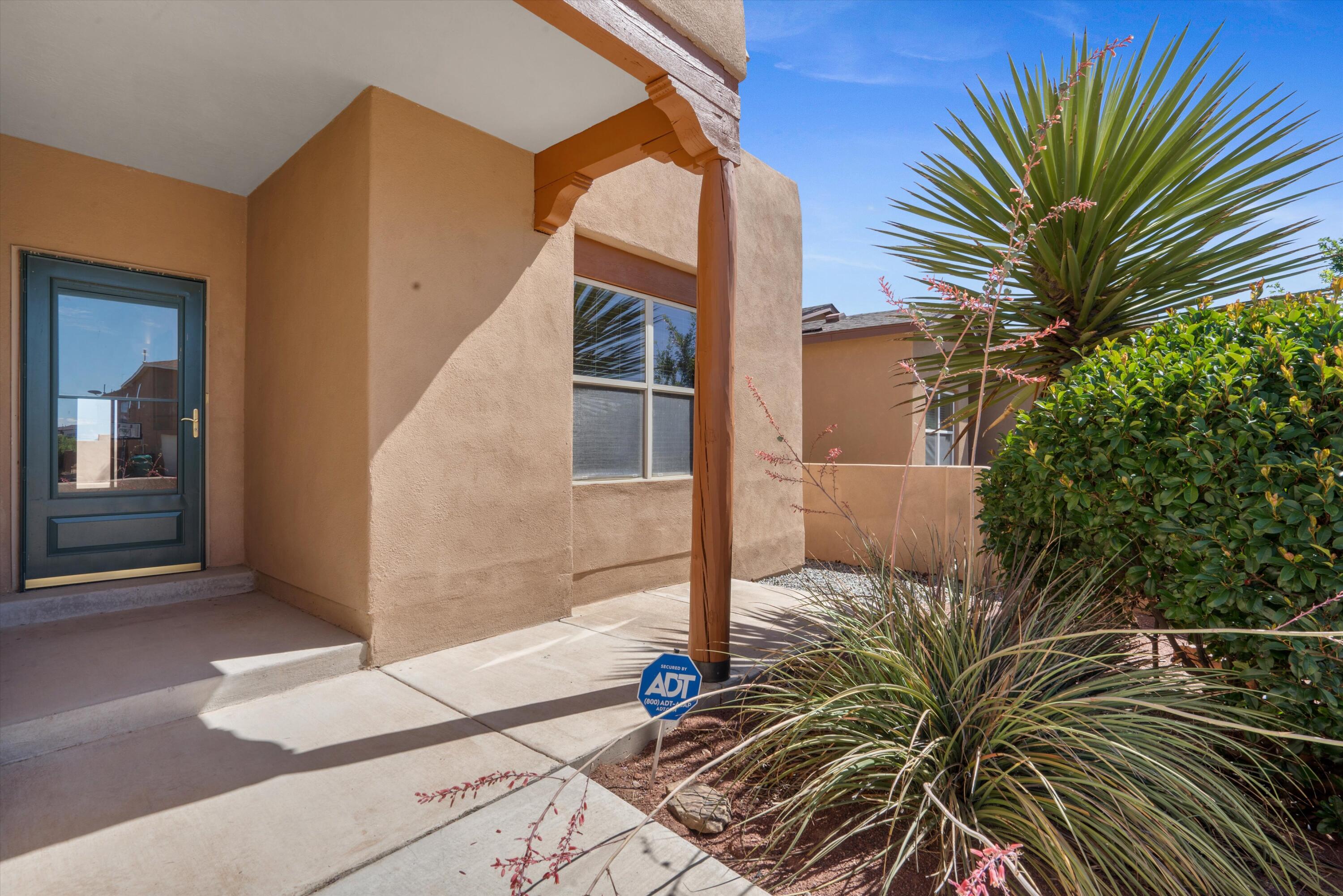 6615 MOUNTAIN HAWK Loop NE