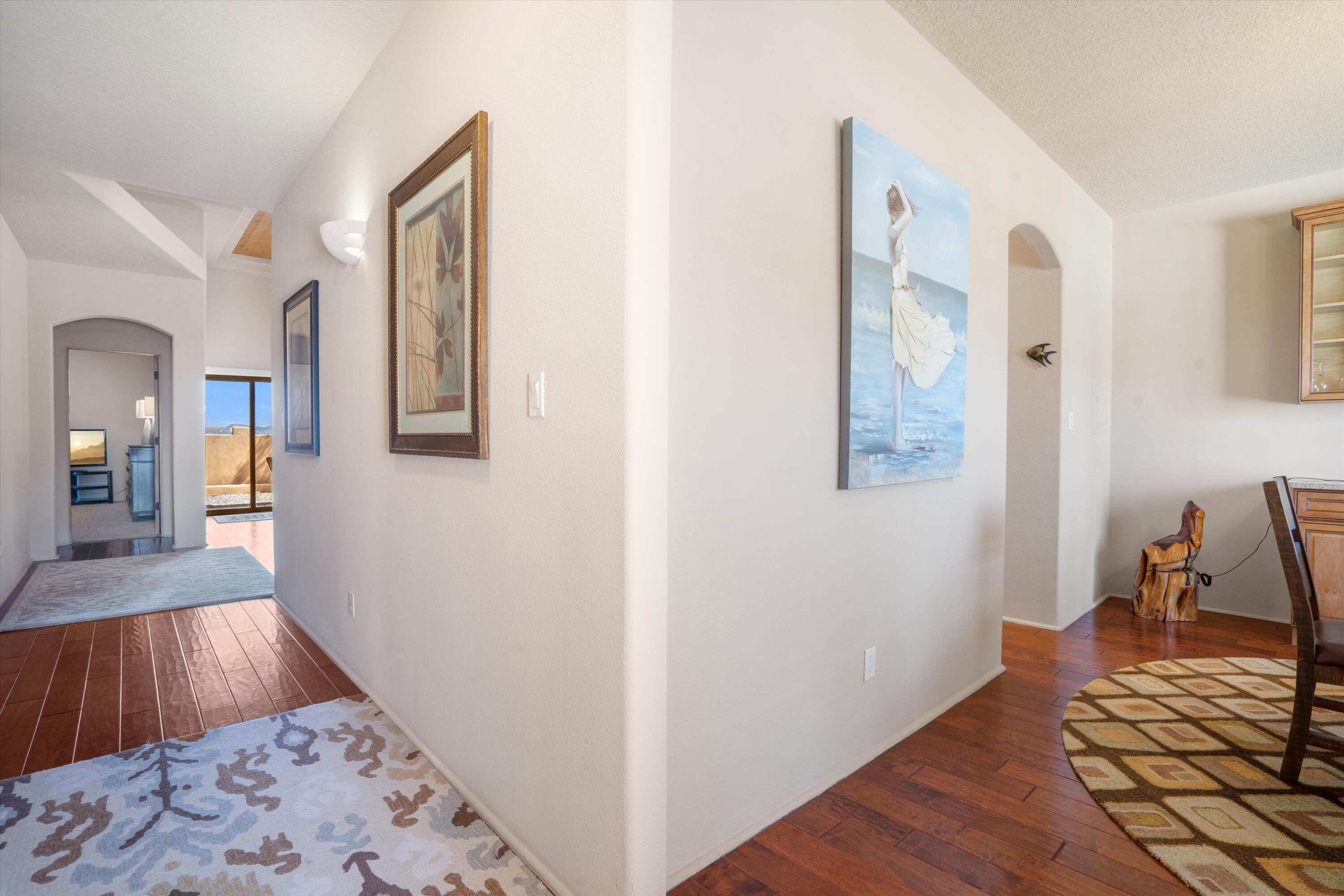 6615 MOUNTAIN HAWK Loop NE