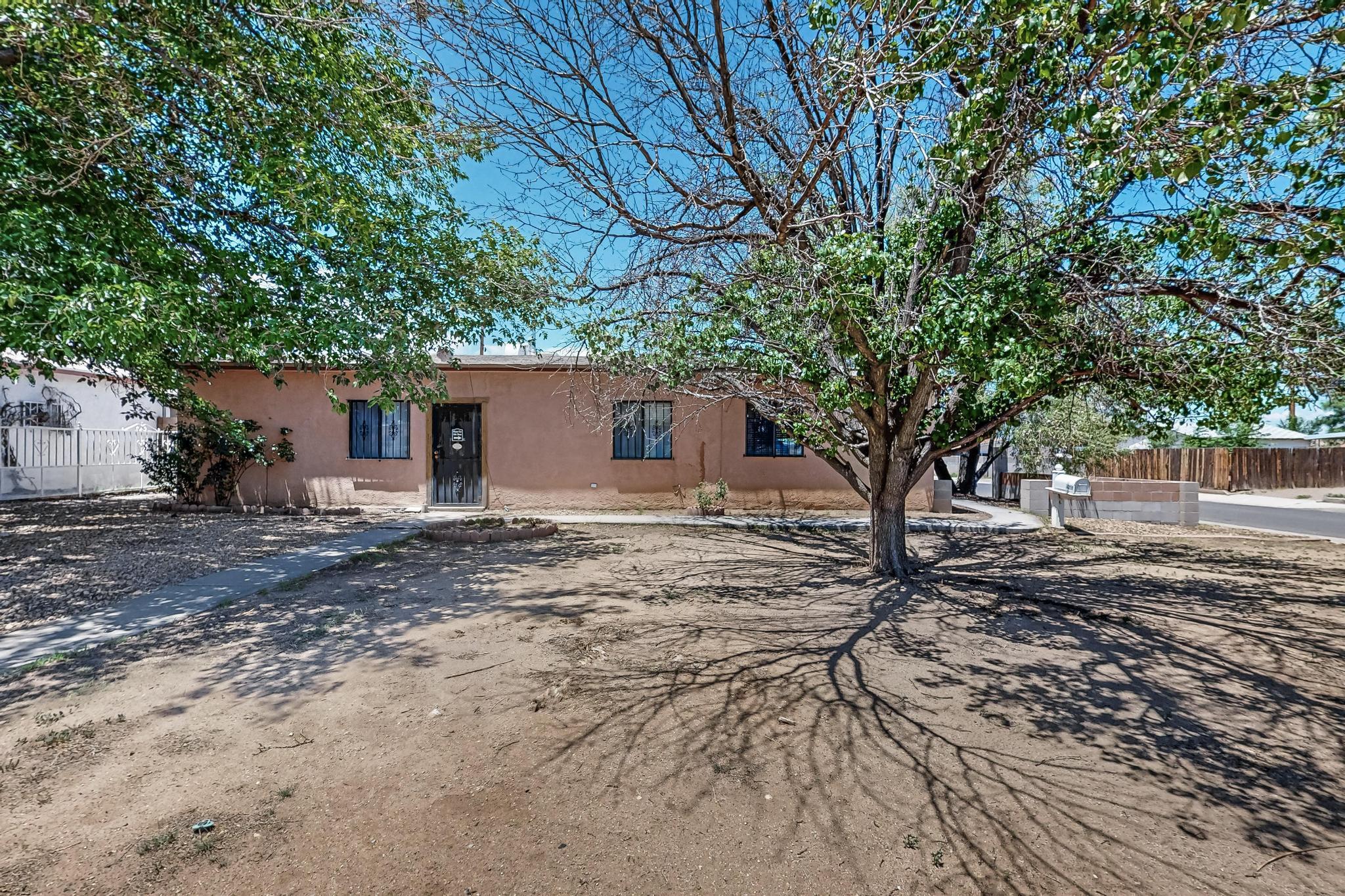 2645 Truman Street NE