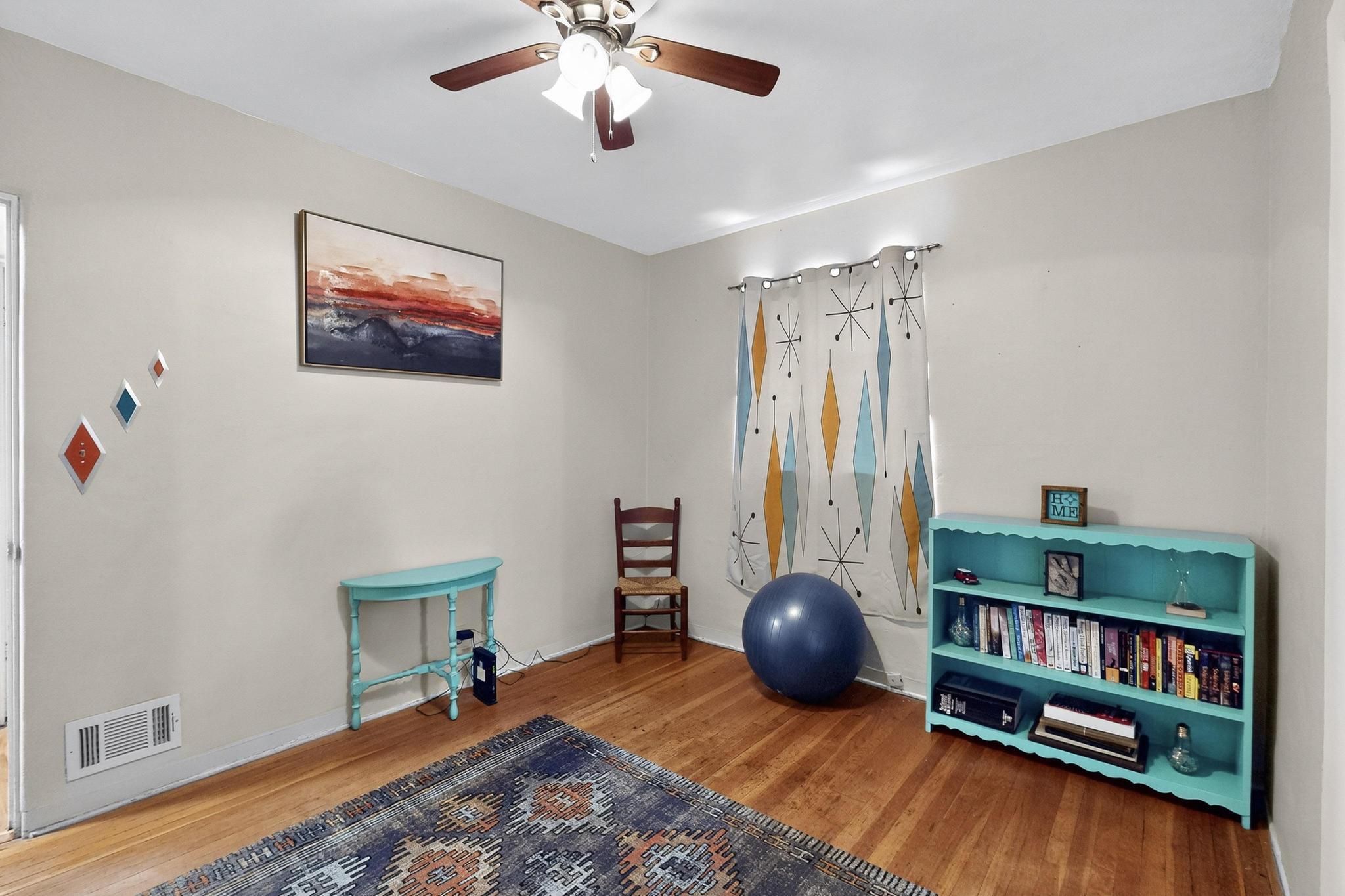 2645 Truman Street NE