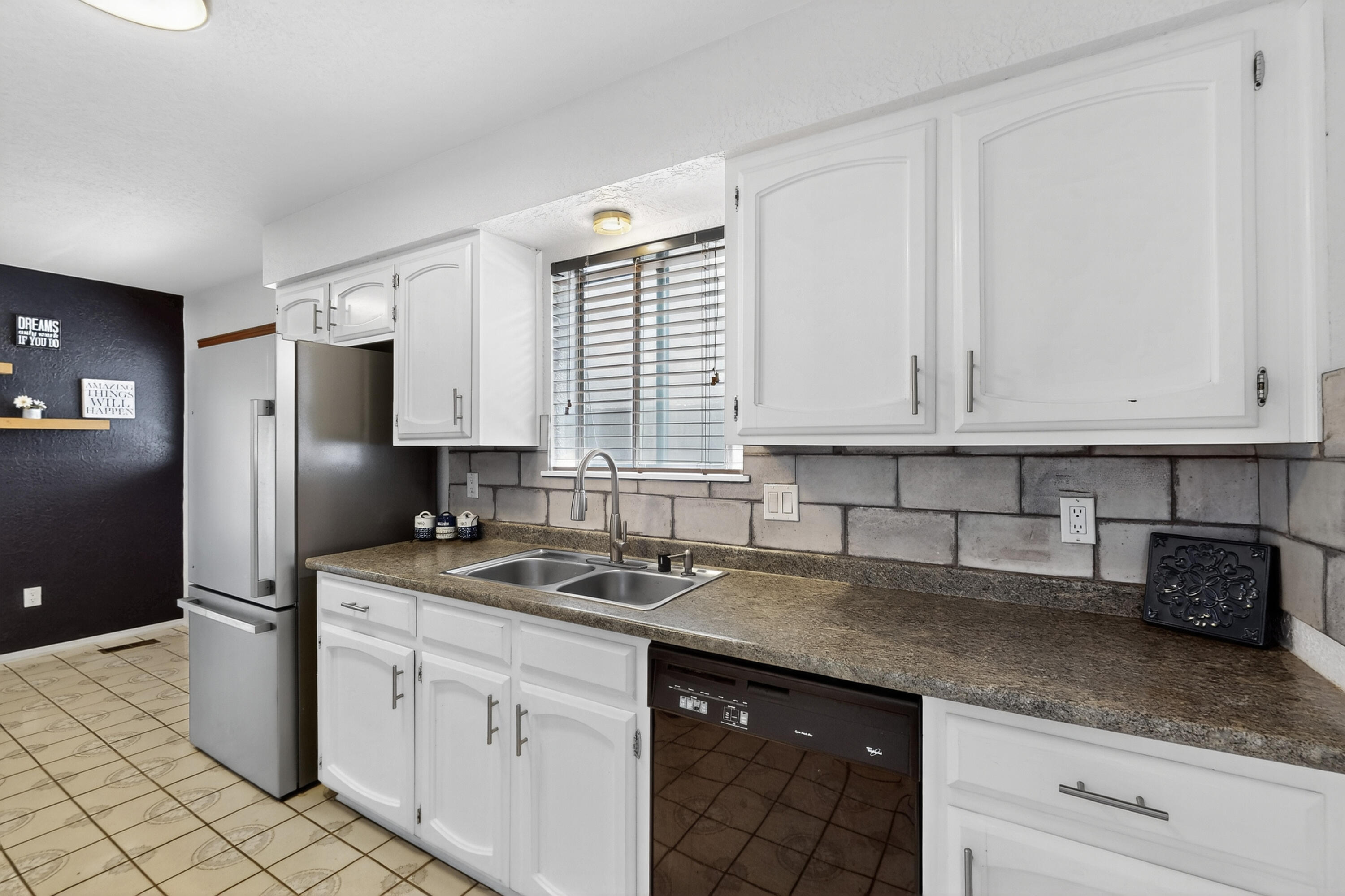 4608 GREENE Avenue NW