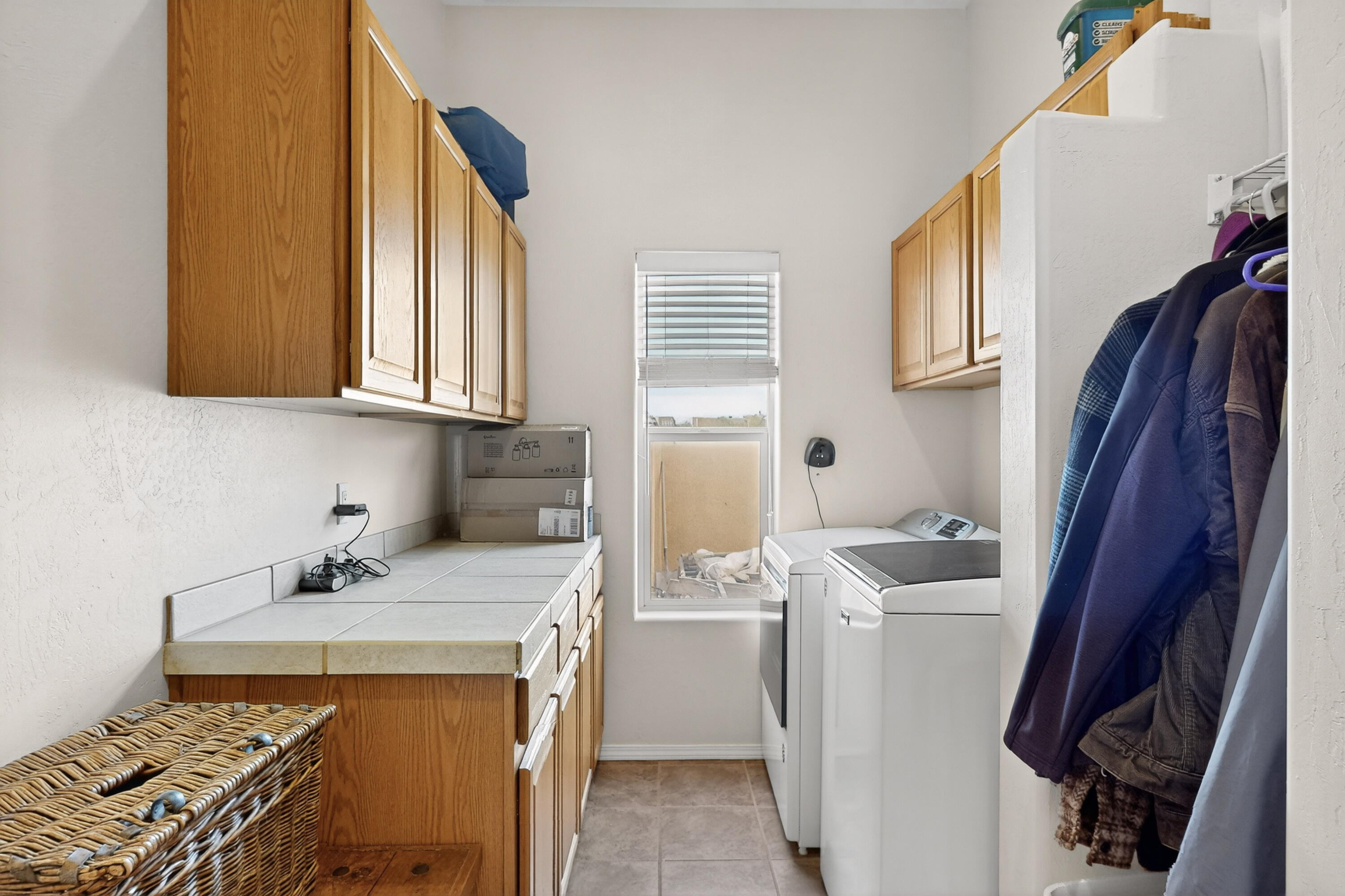 2504 CAMPECHE Road NE