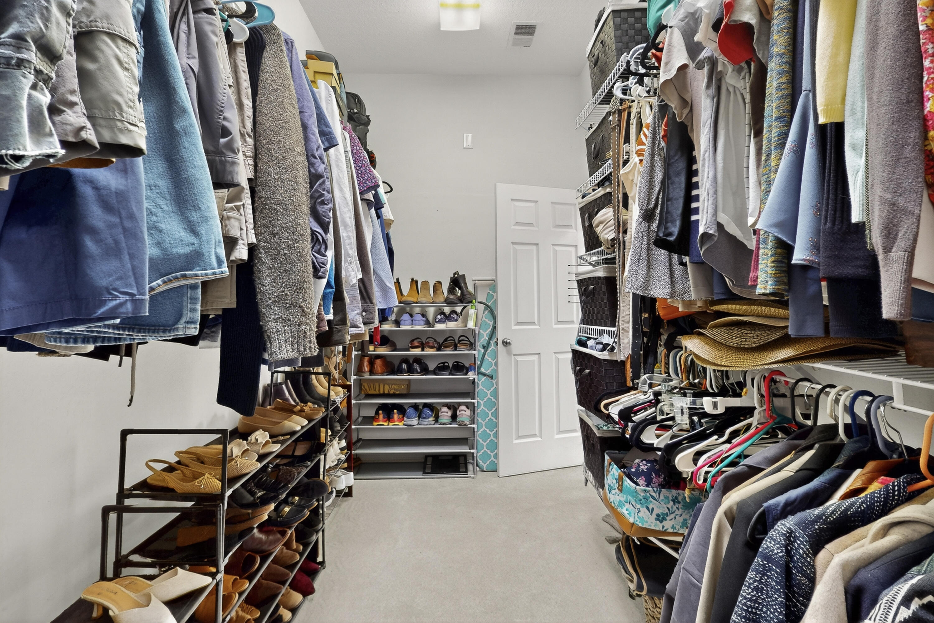 2504 CAMPECHE Road NE