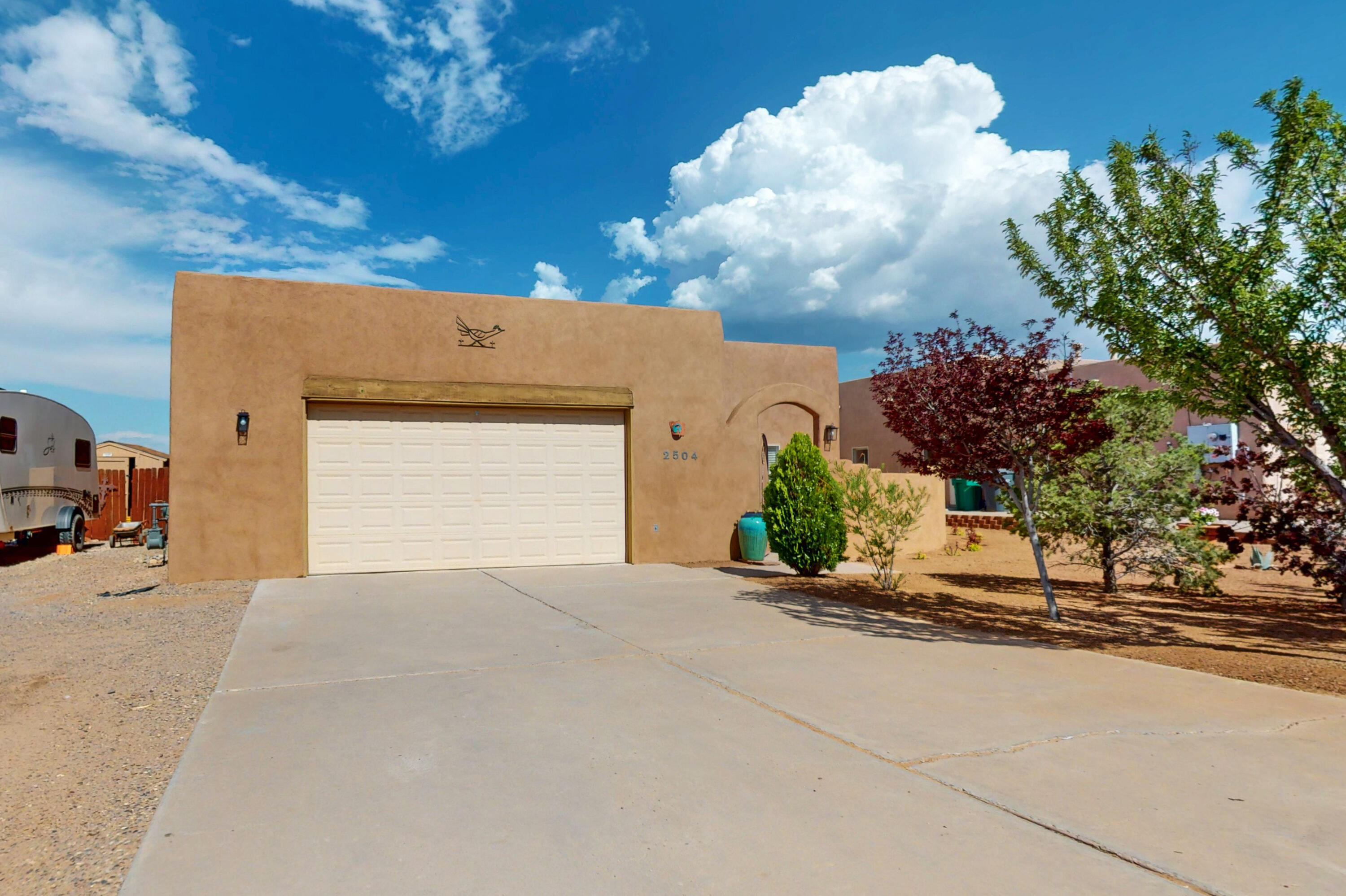 2504 CAMPECHE Road NE