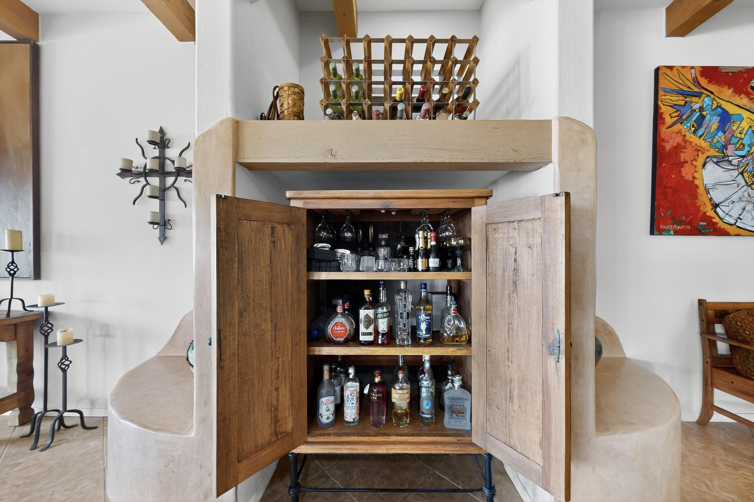 2504 CAMPECHE Road NE