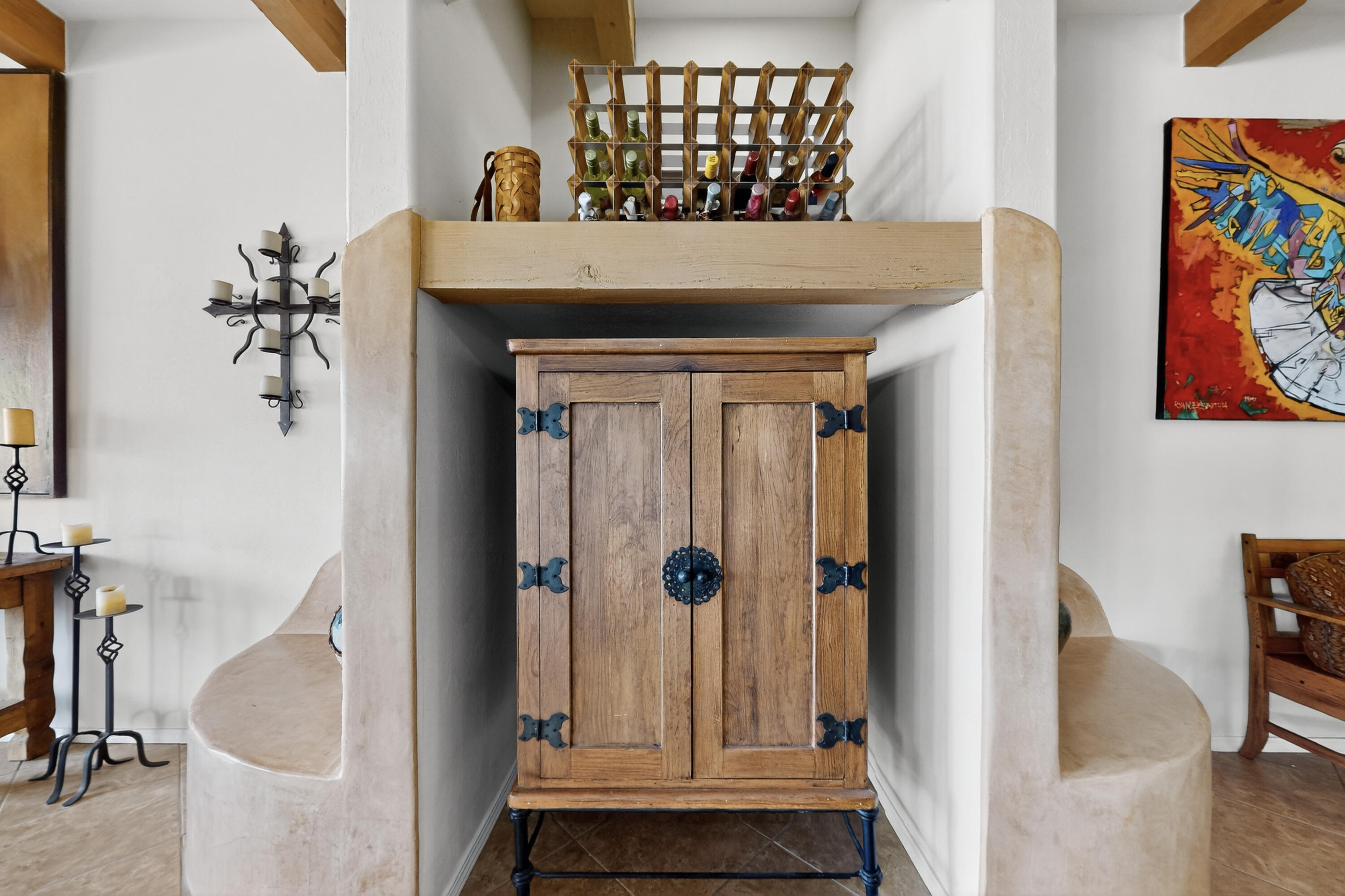 2504 CAMPECHE Road NE