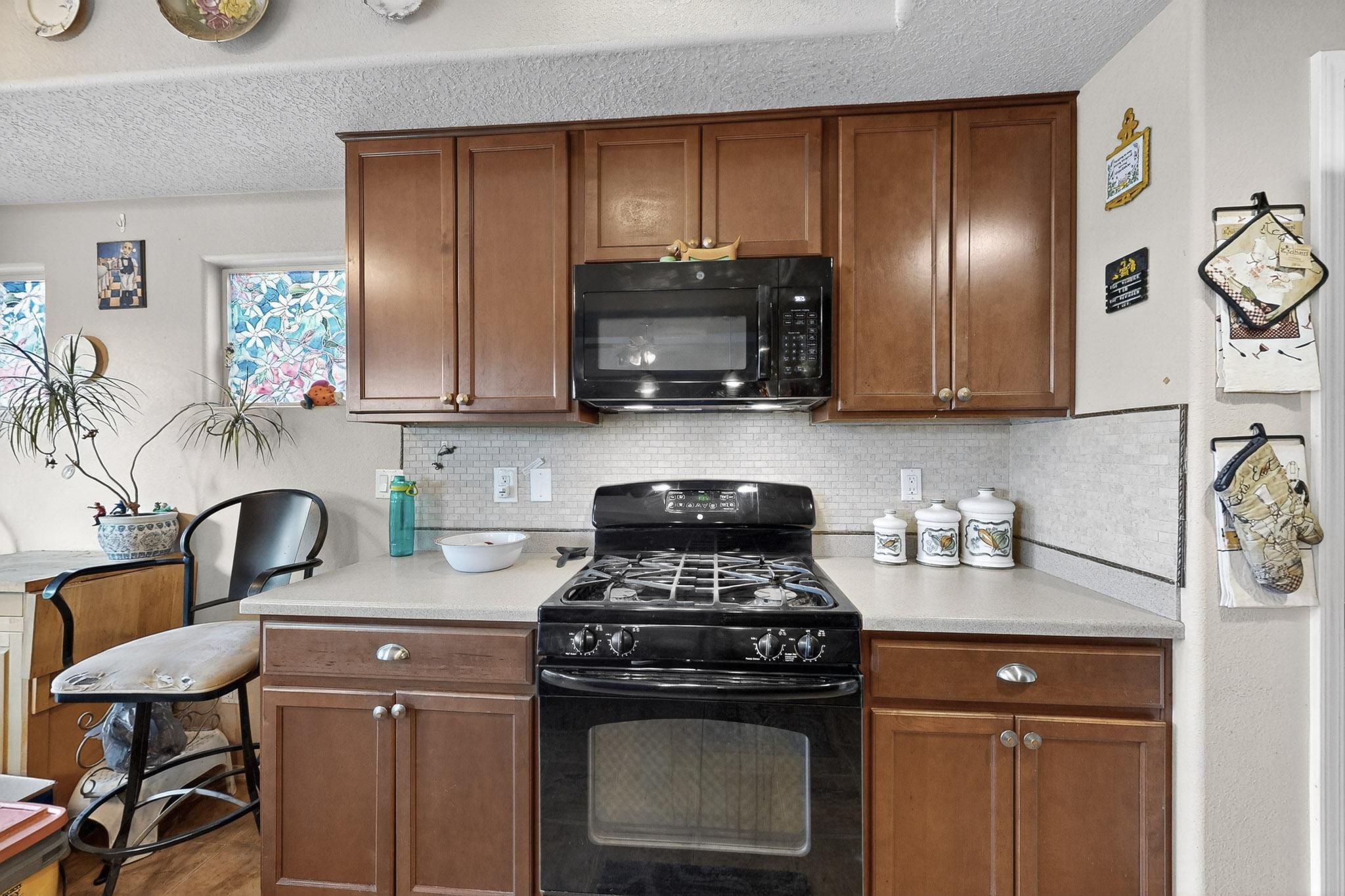 6356 AZALEAS Road NW