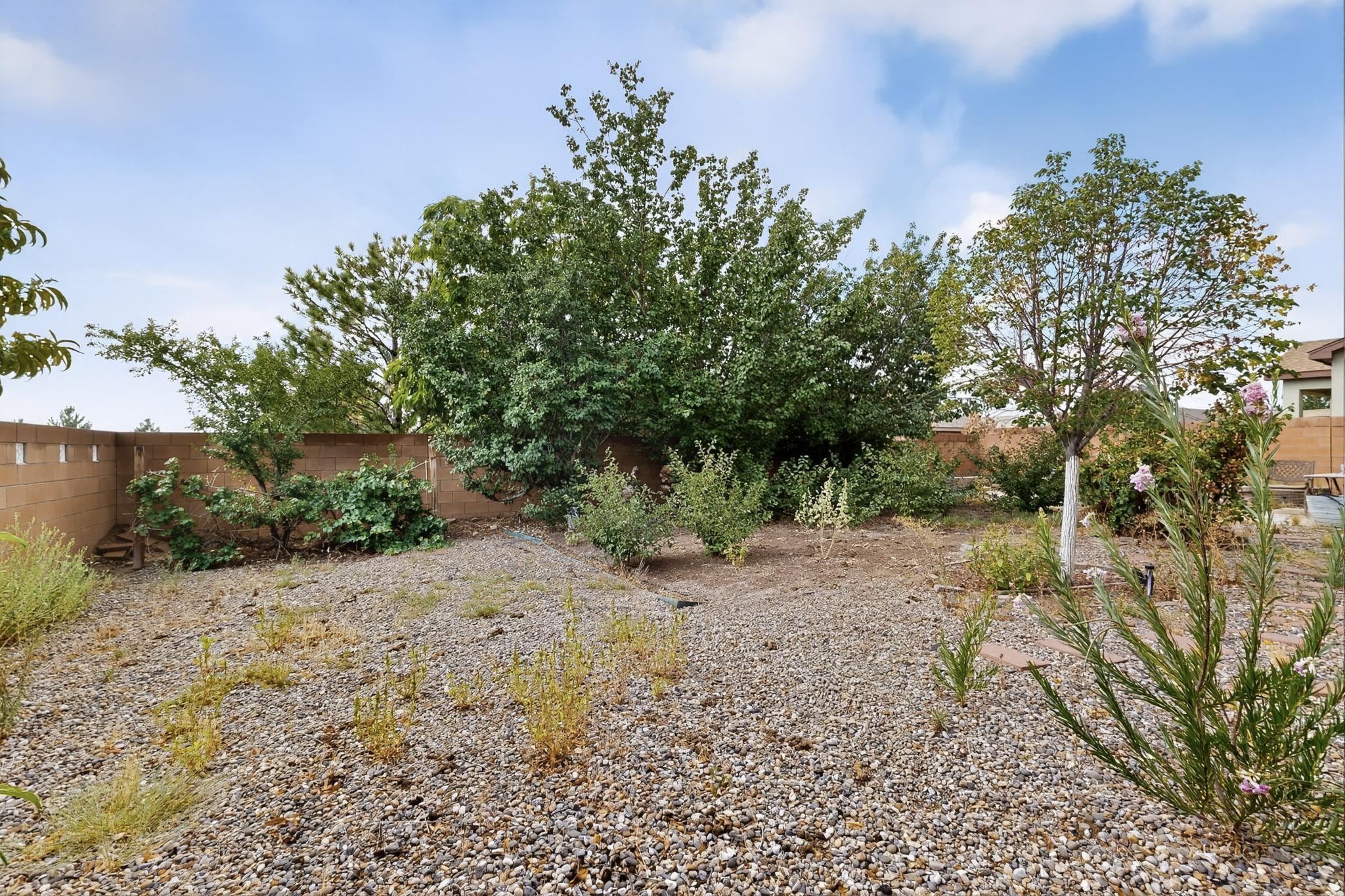 6356 AZALEAS Road NW