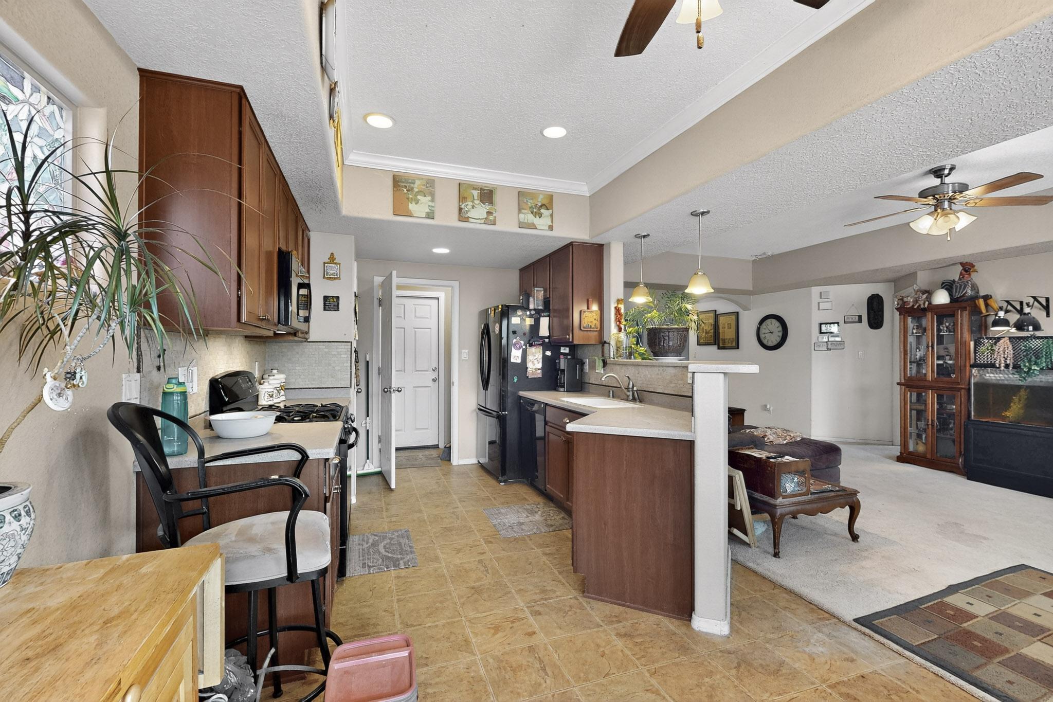 6356 AZALEAS Road NW