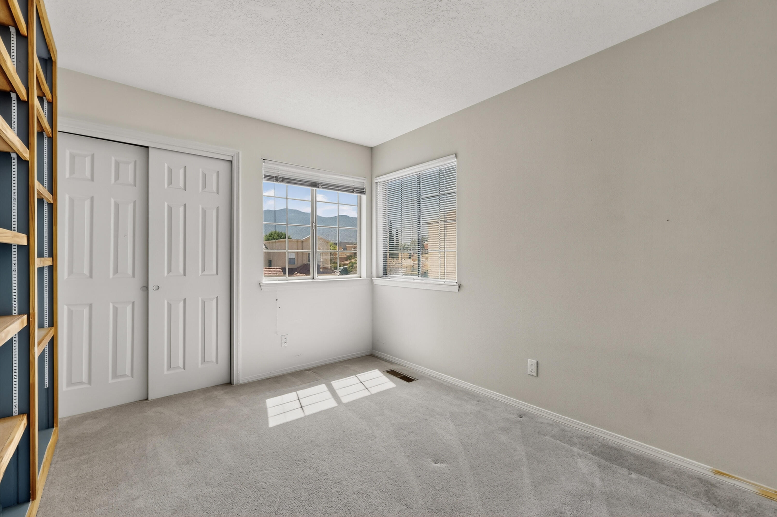 6209 ACADEMY RIDGE Drive NE