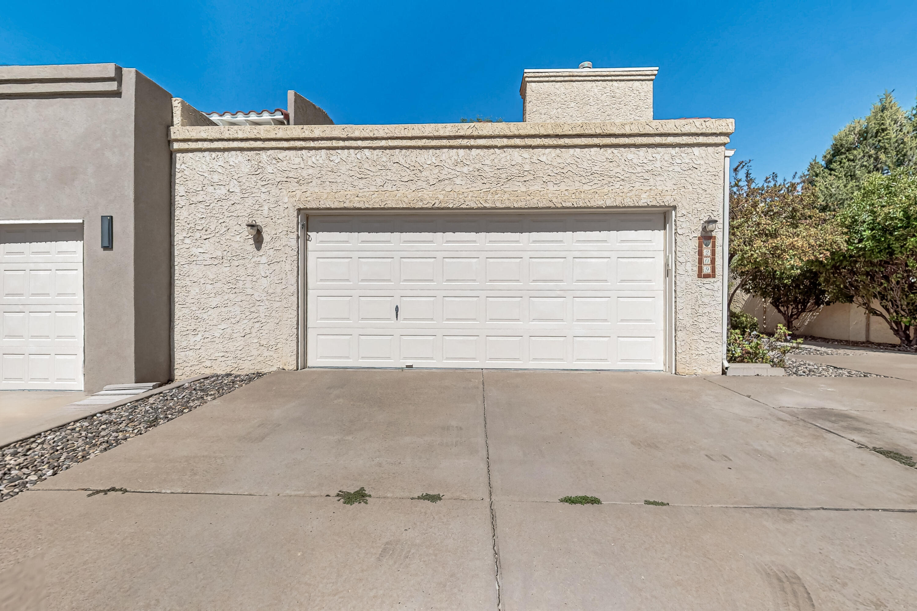 6209 ACADEMY RIDGE Drive NE