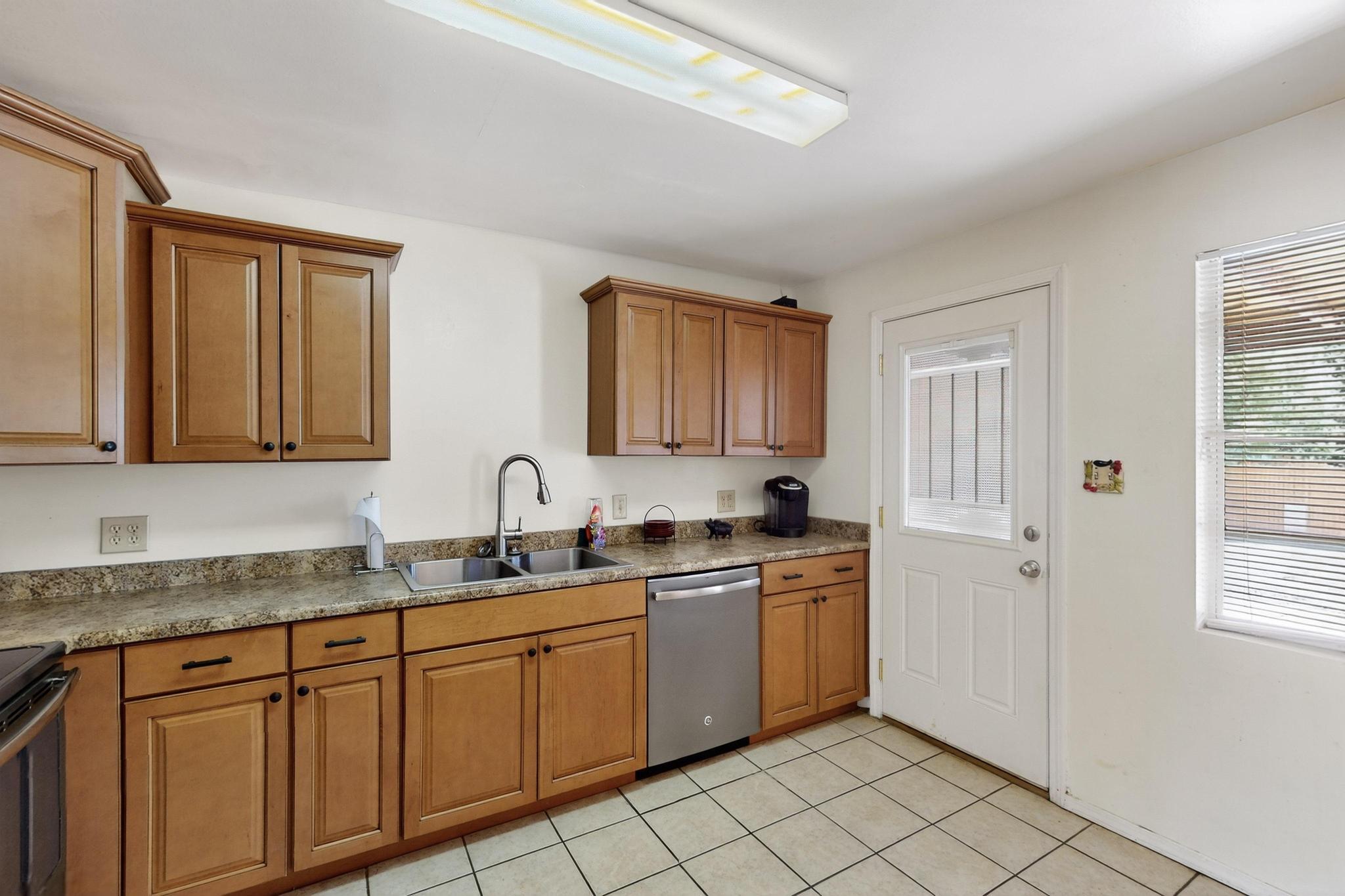 2425 PARSIFAL Street NE