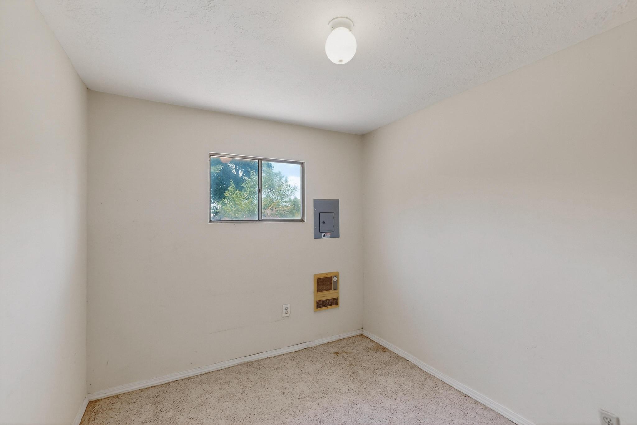 2425 PARSIFAL Street NE