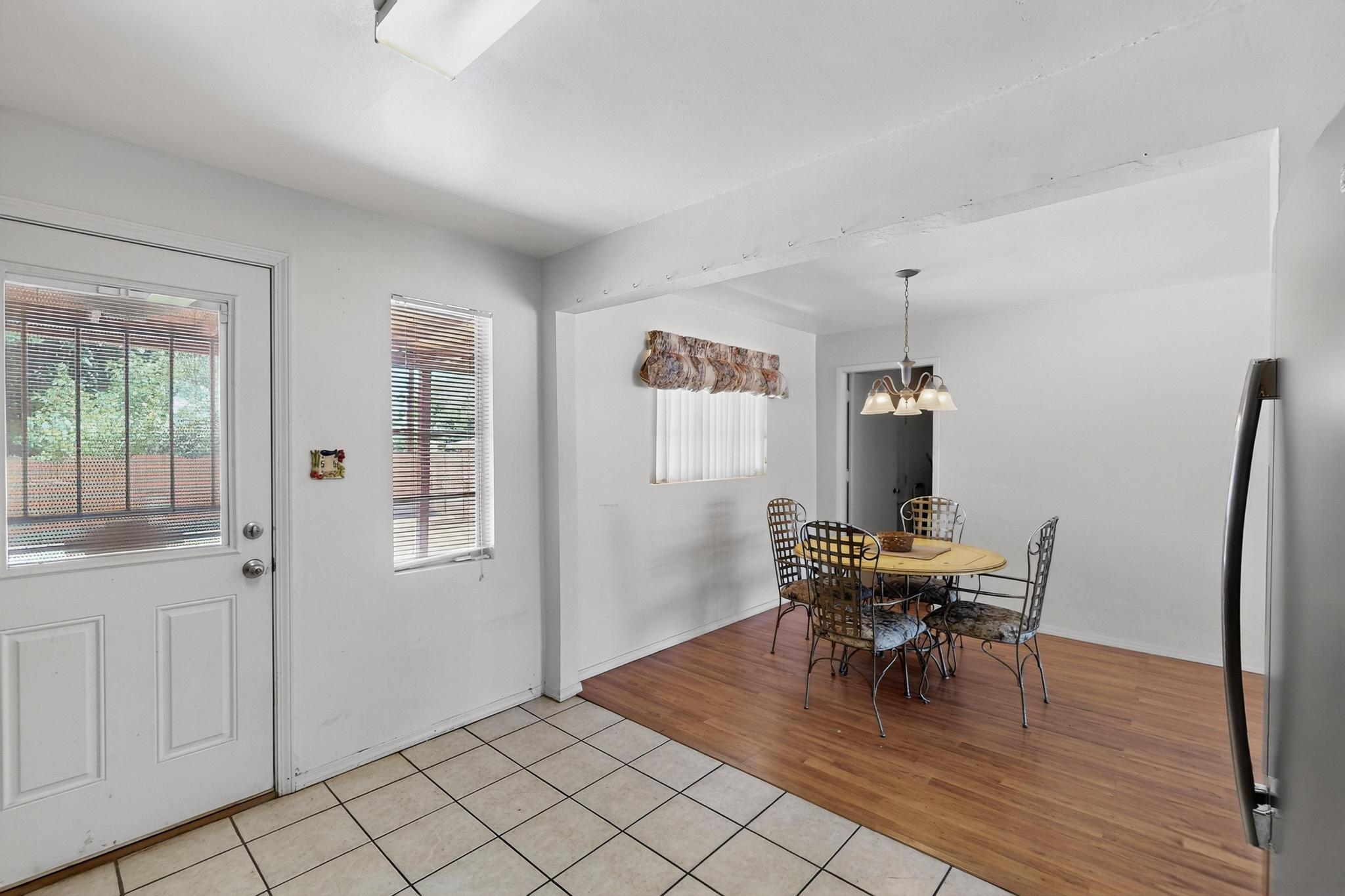 2425 PARSIFAL Street NE