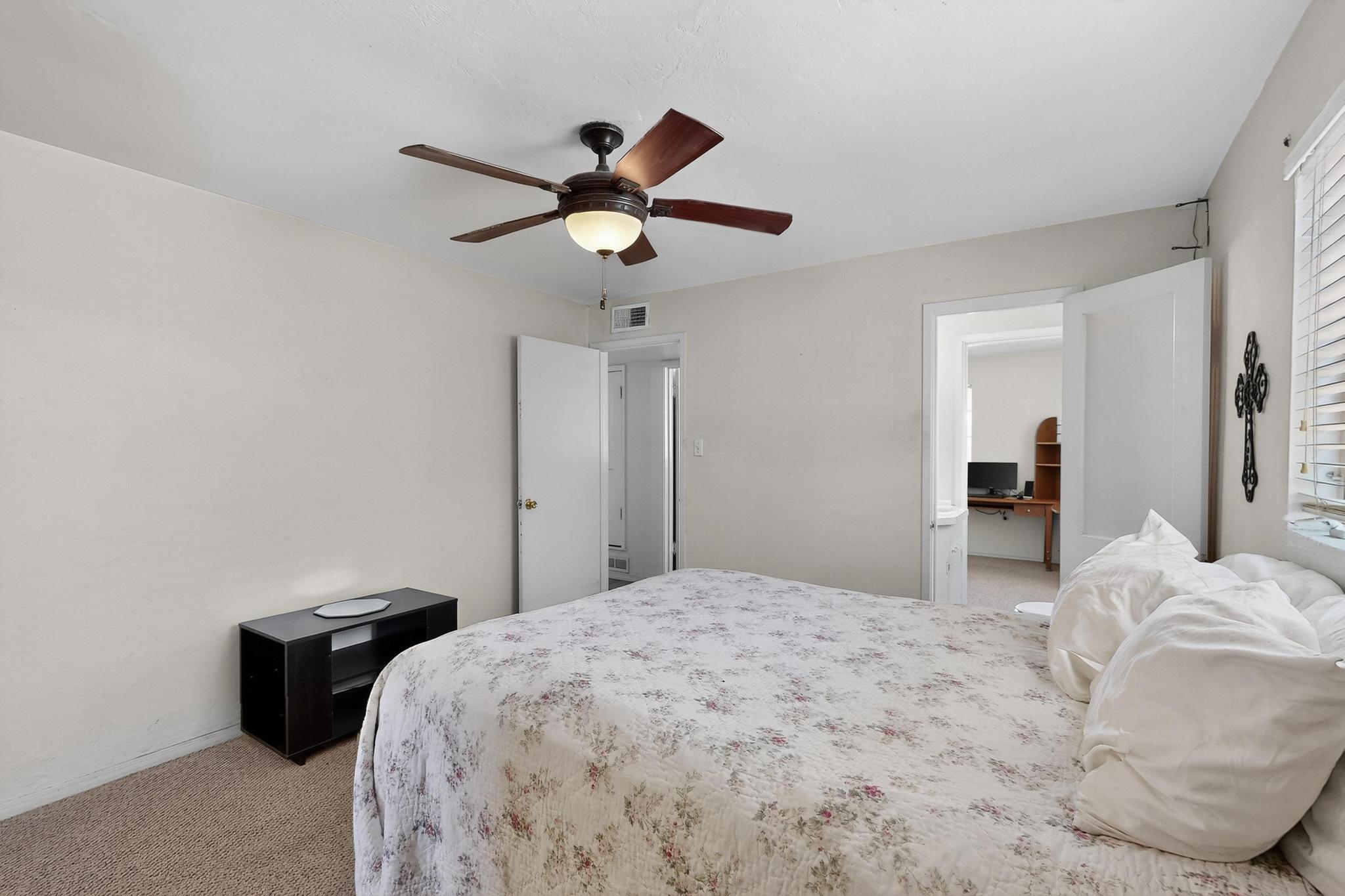 2425 PARSIFAL Street NE