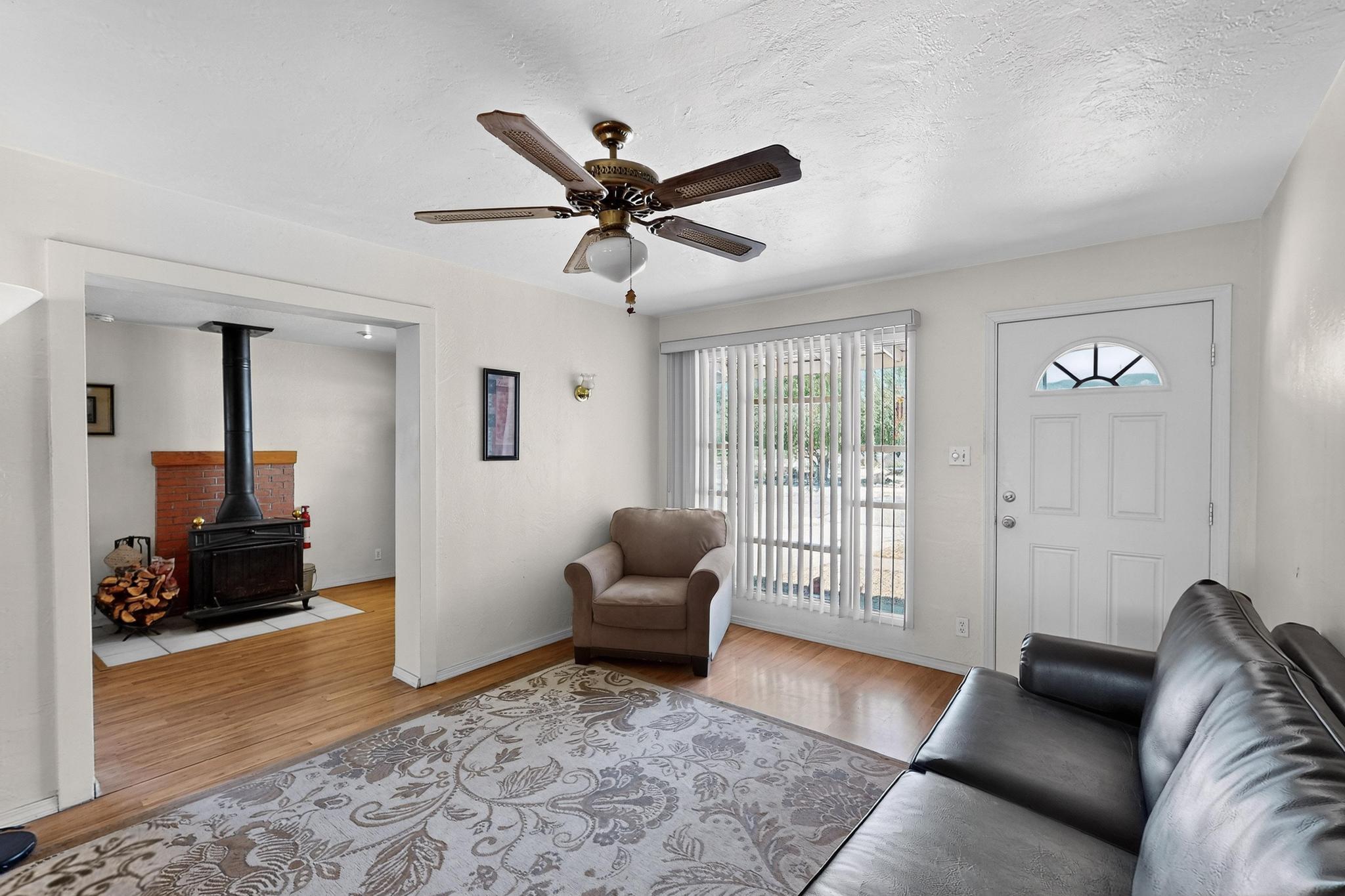 2425 PARSIFAL Street NE