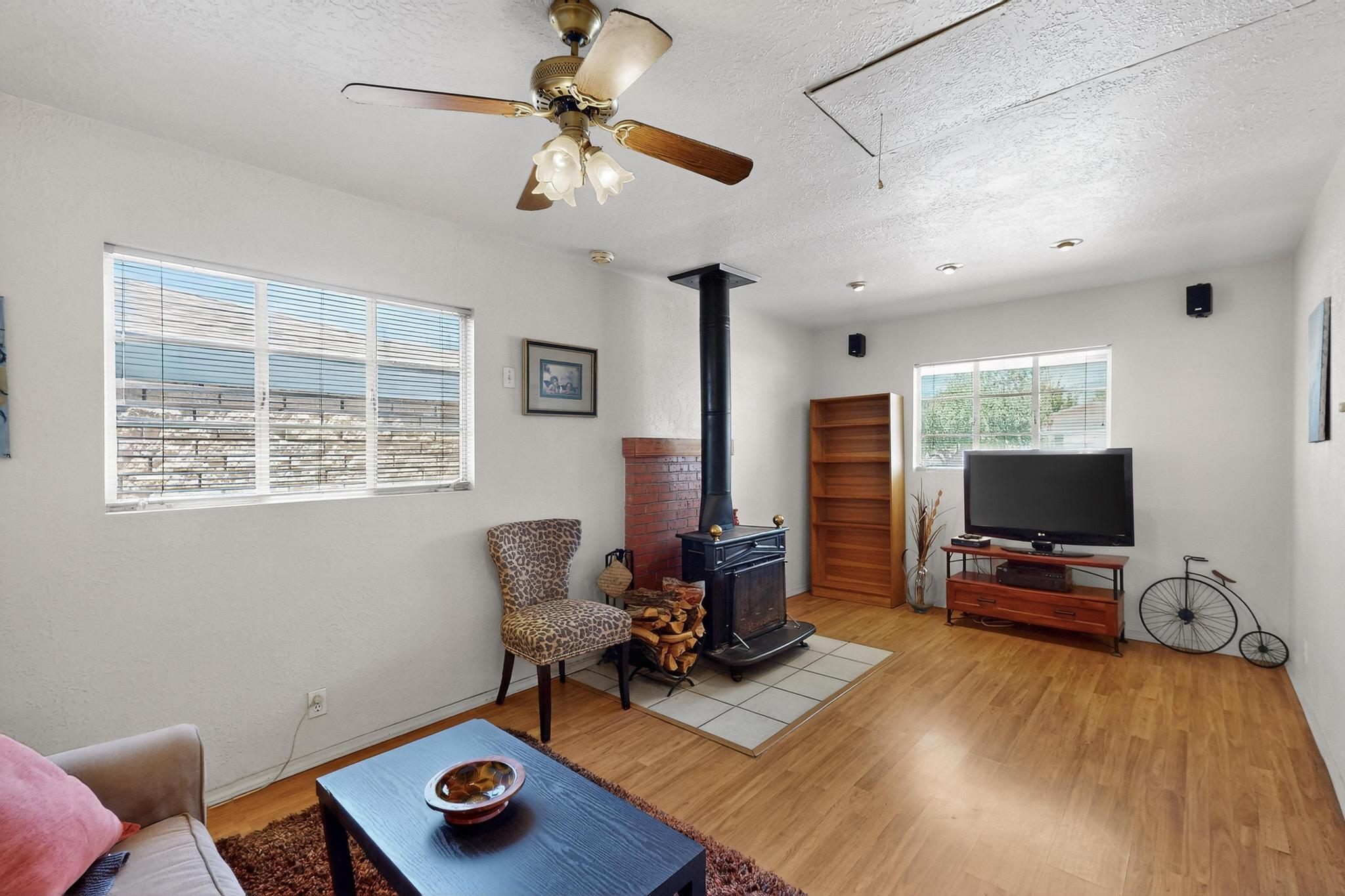 2425 PARSIFAL Street NE