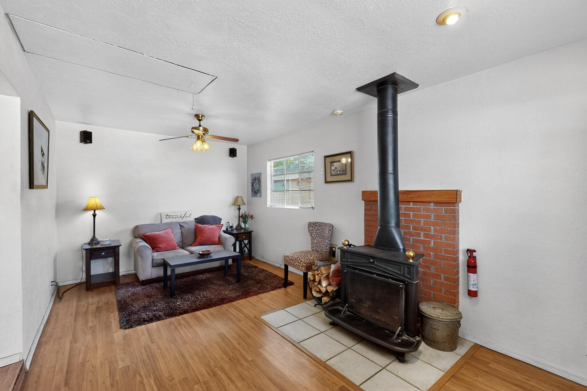 2425 PARSIFAL Street NE