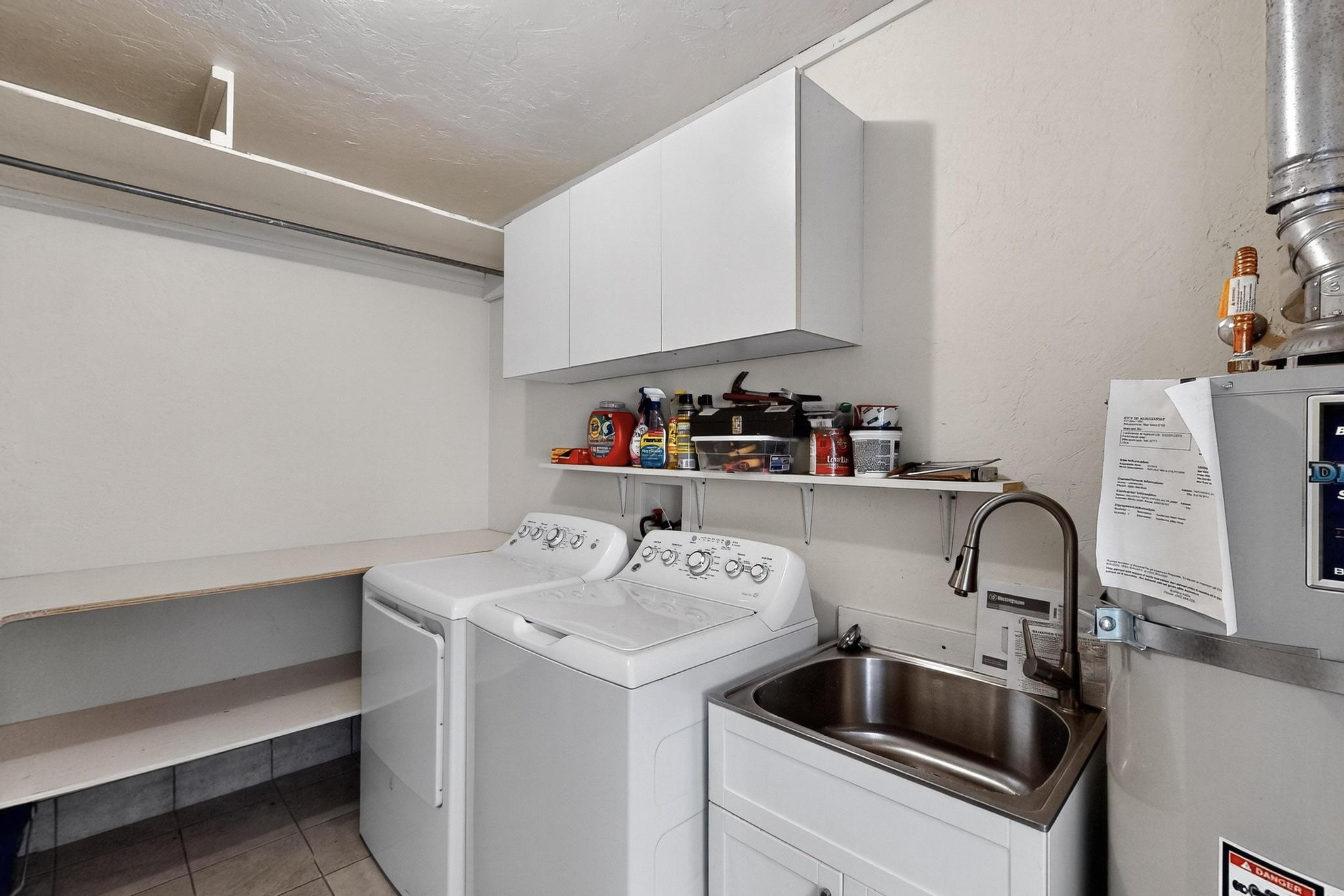 2425 PARSIFAL Street NE