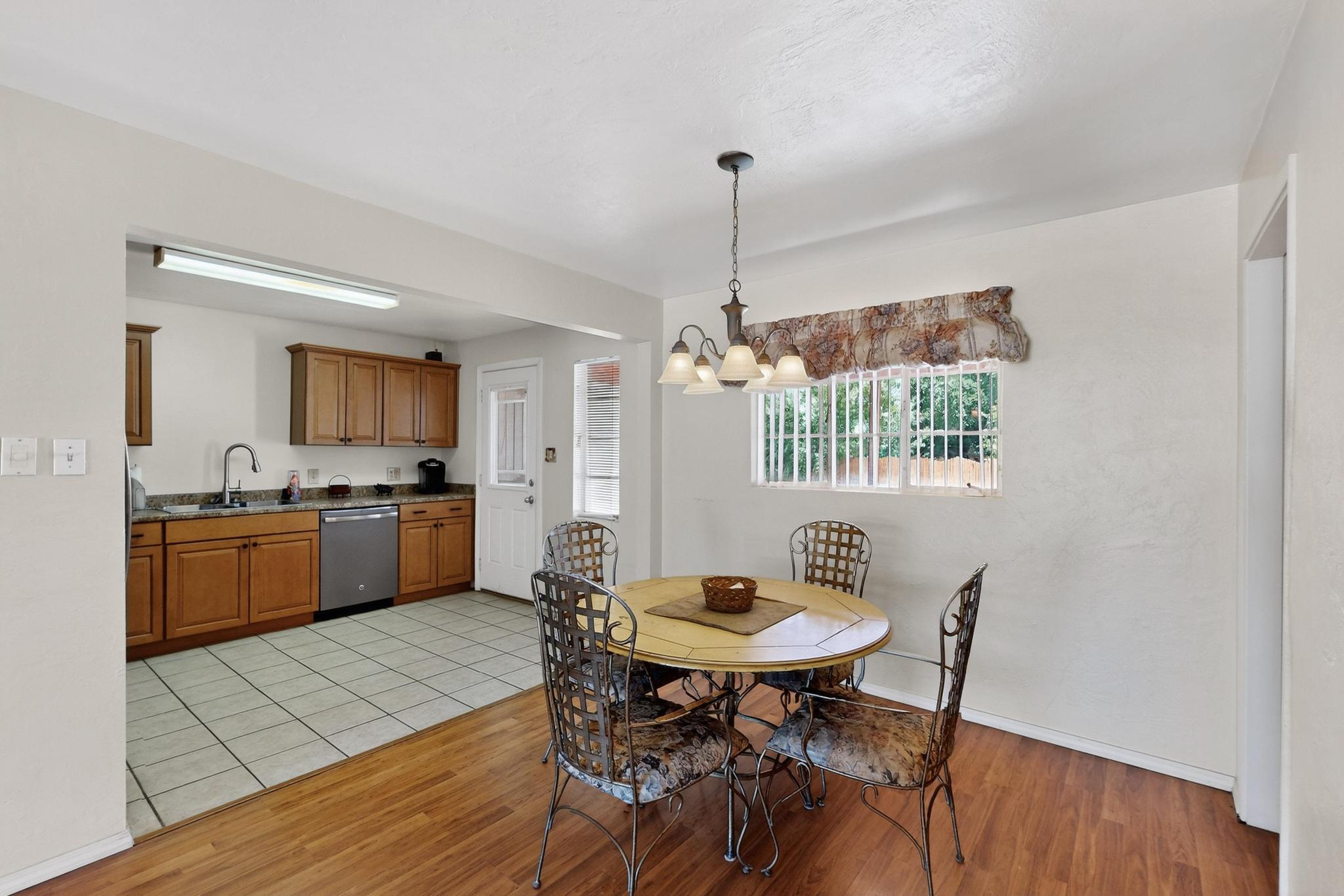 2425 PARSIFAL Street NE