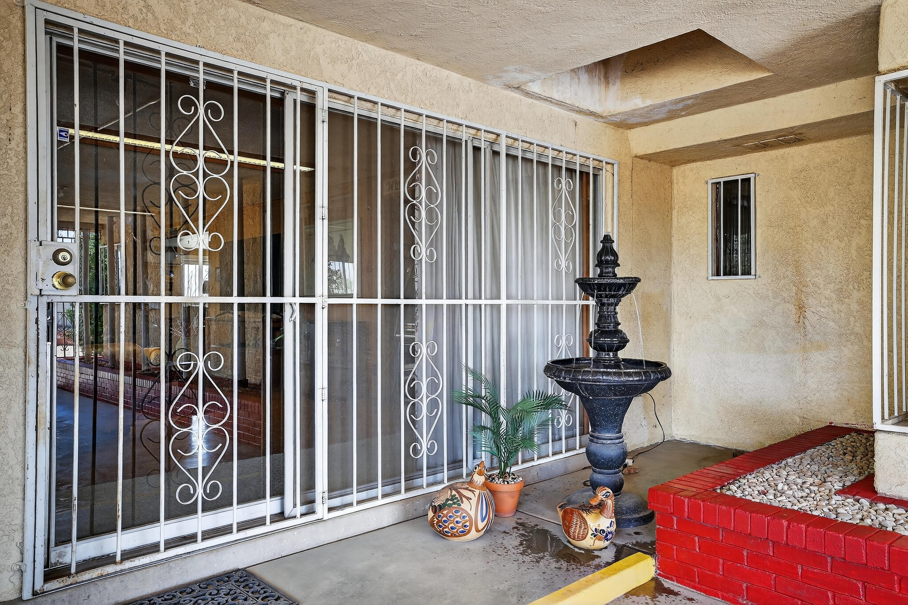 302 Crestview Drive SW