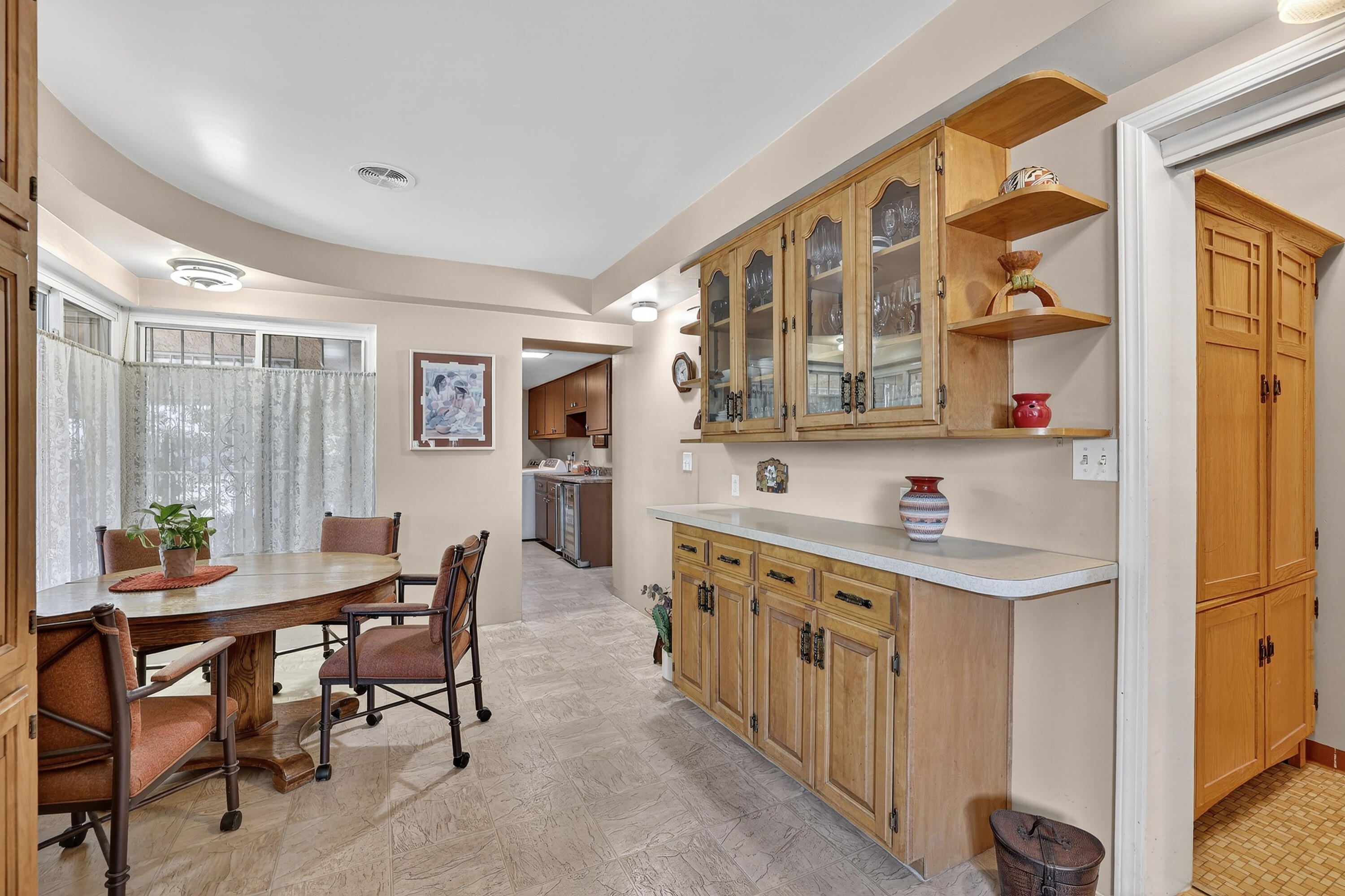 302 Crestview Drive SW