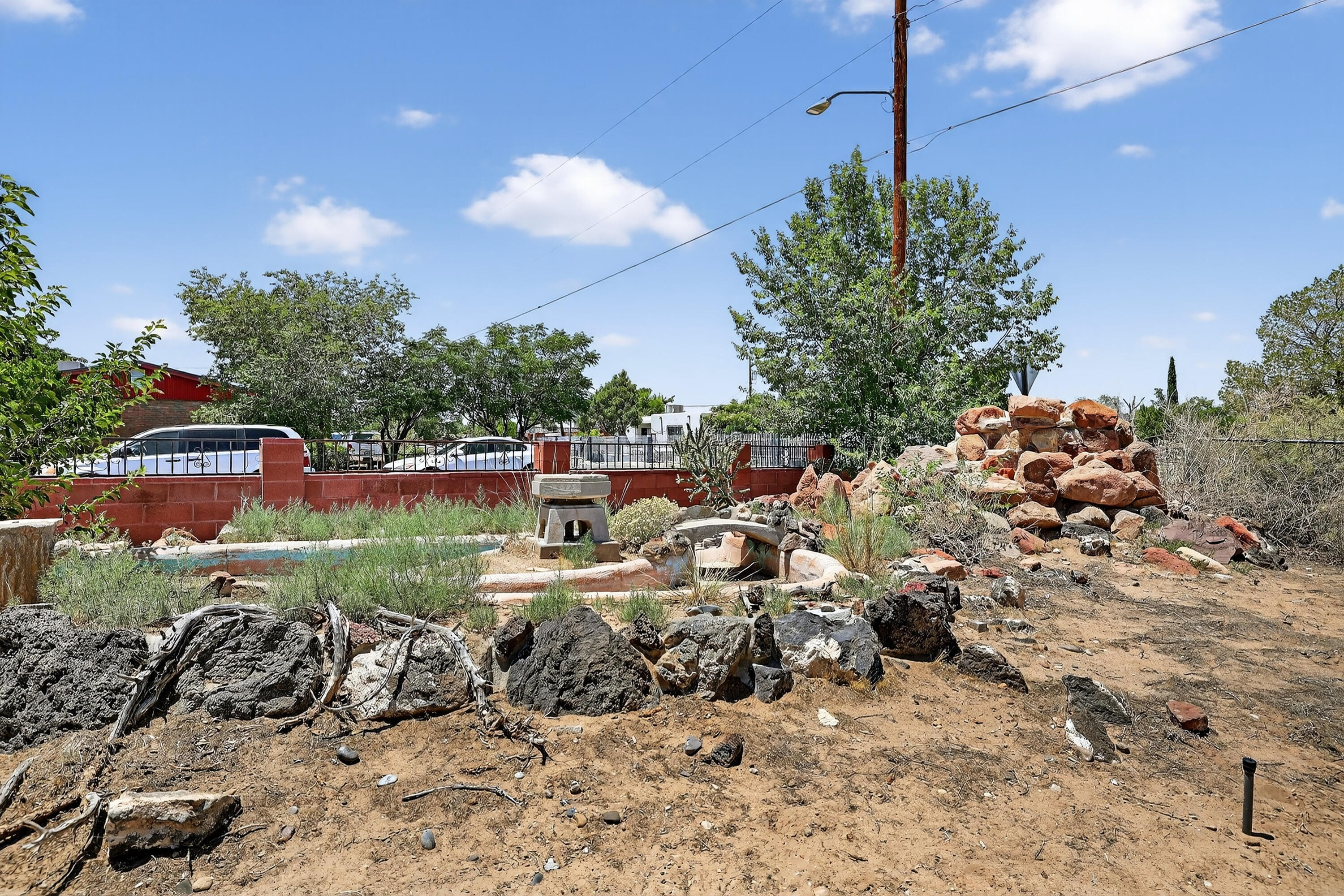 302 Crestview Drive SW