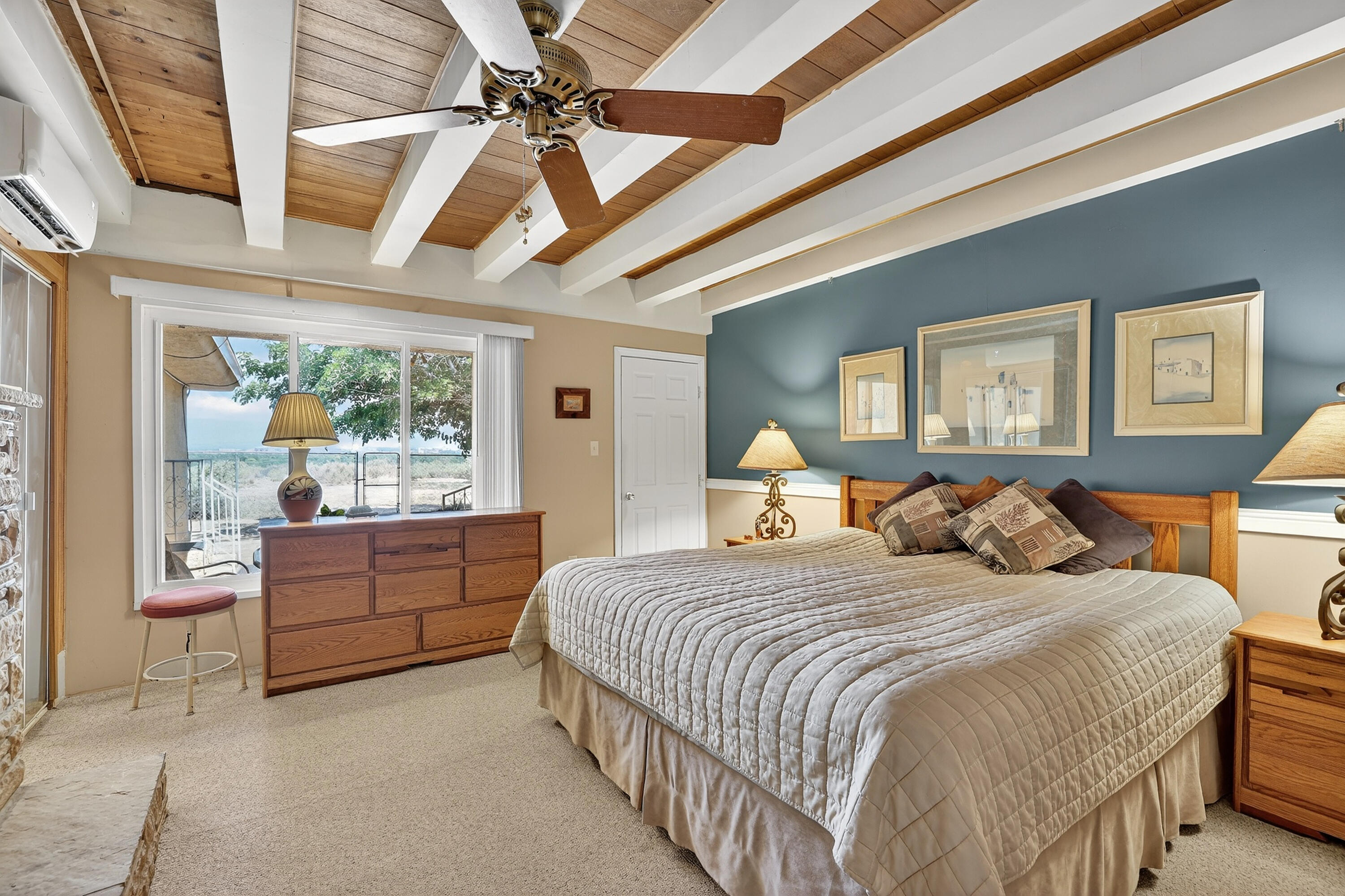 302 Crestview Drive SW