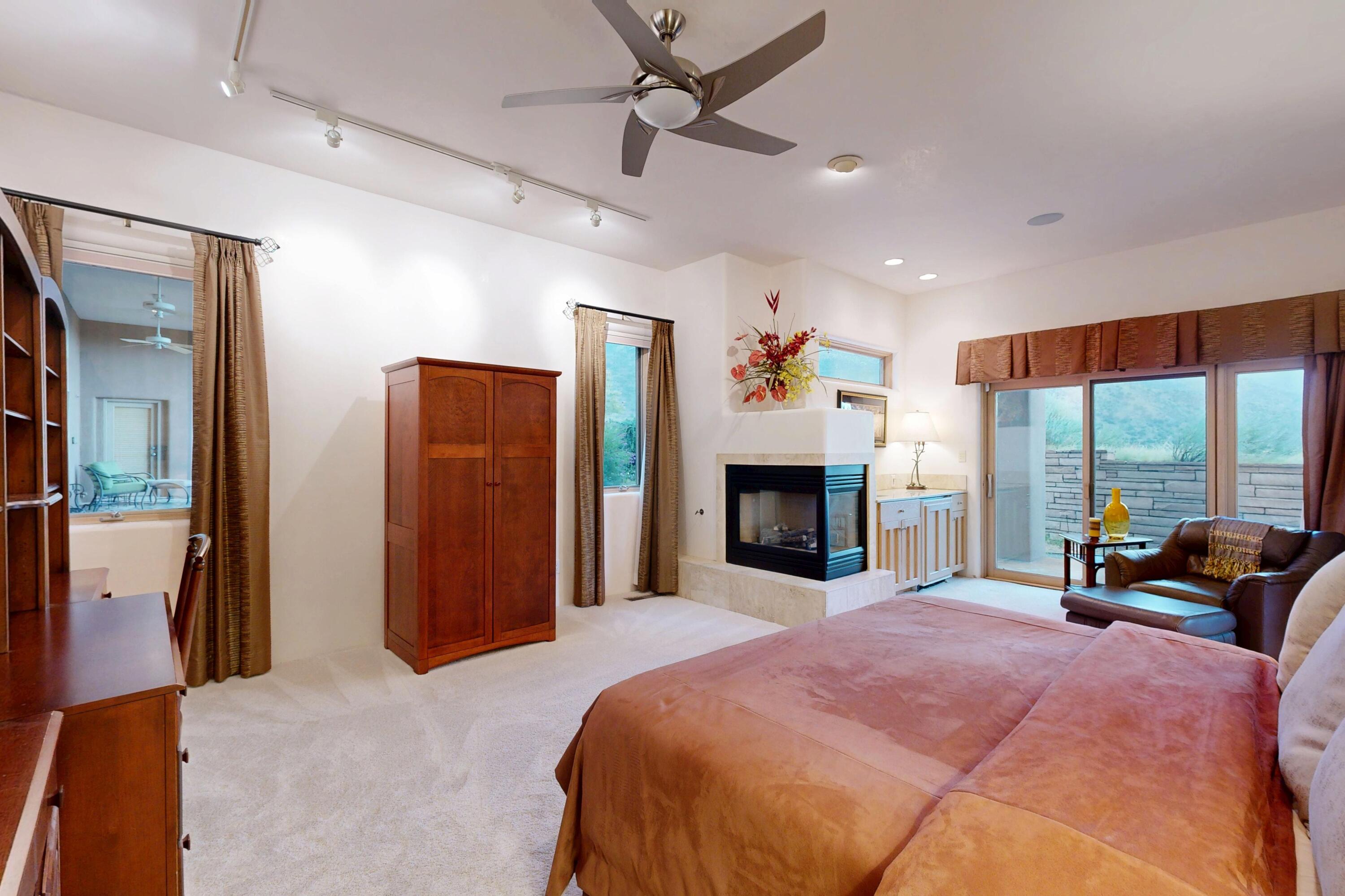 6015 Buffalo Grass Court NE