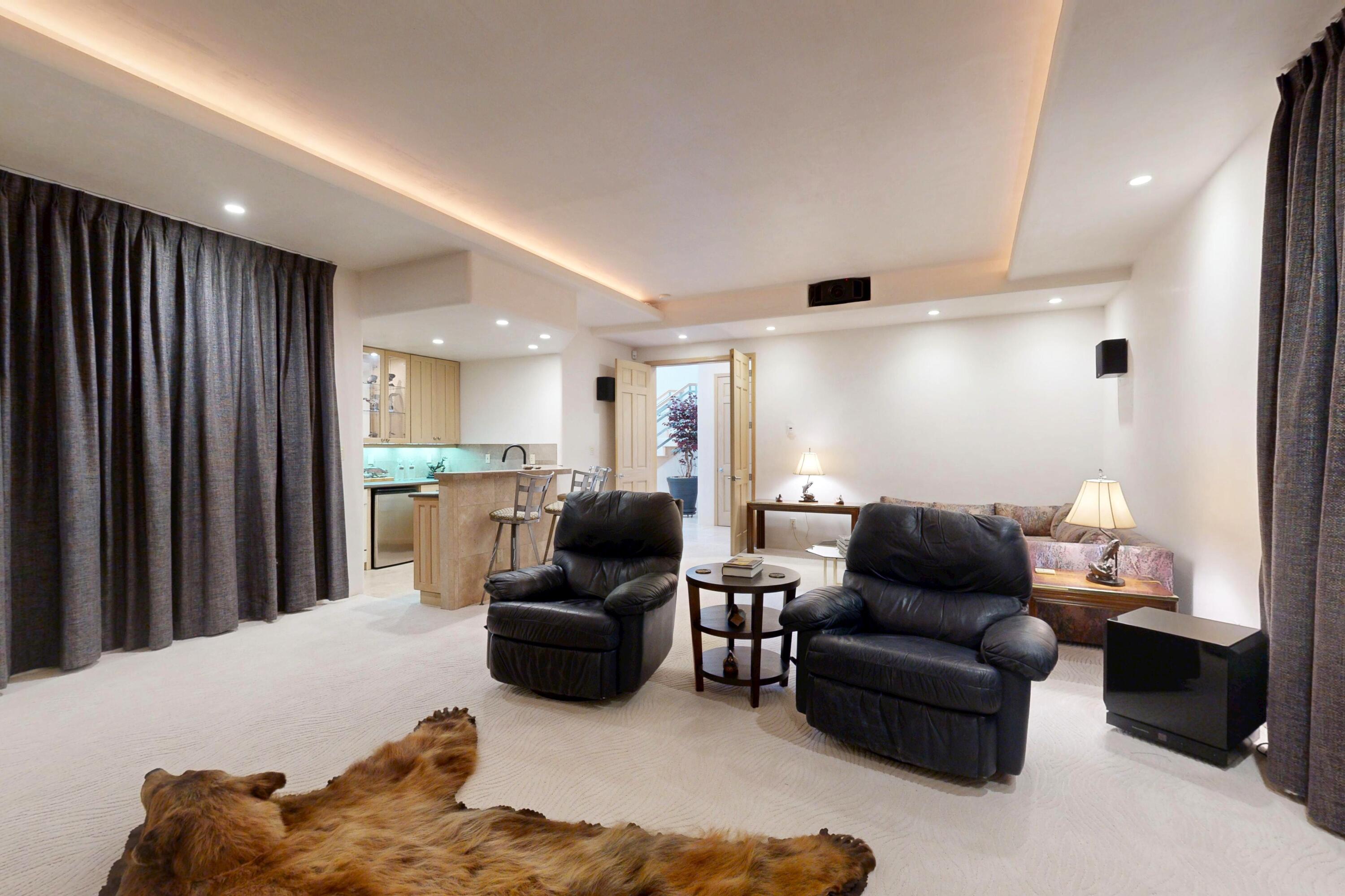 6015 Buffalo Grass Court NE