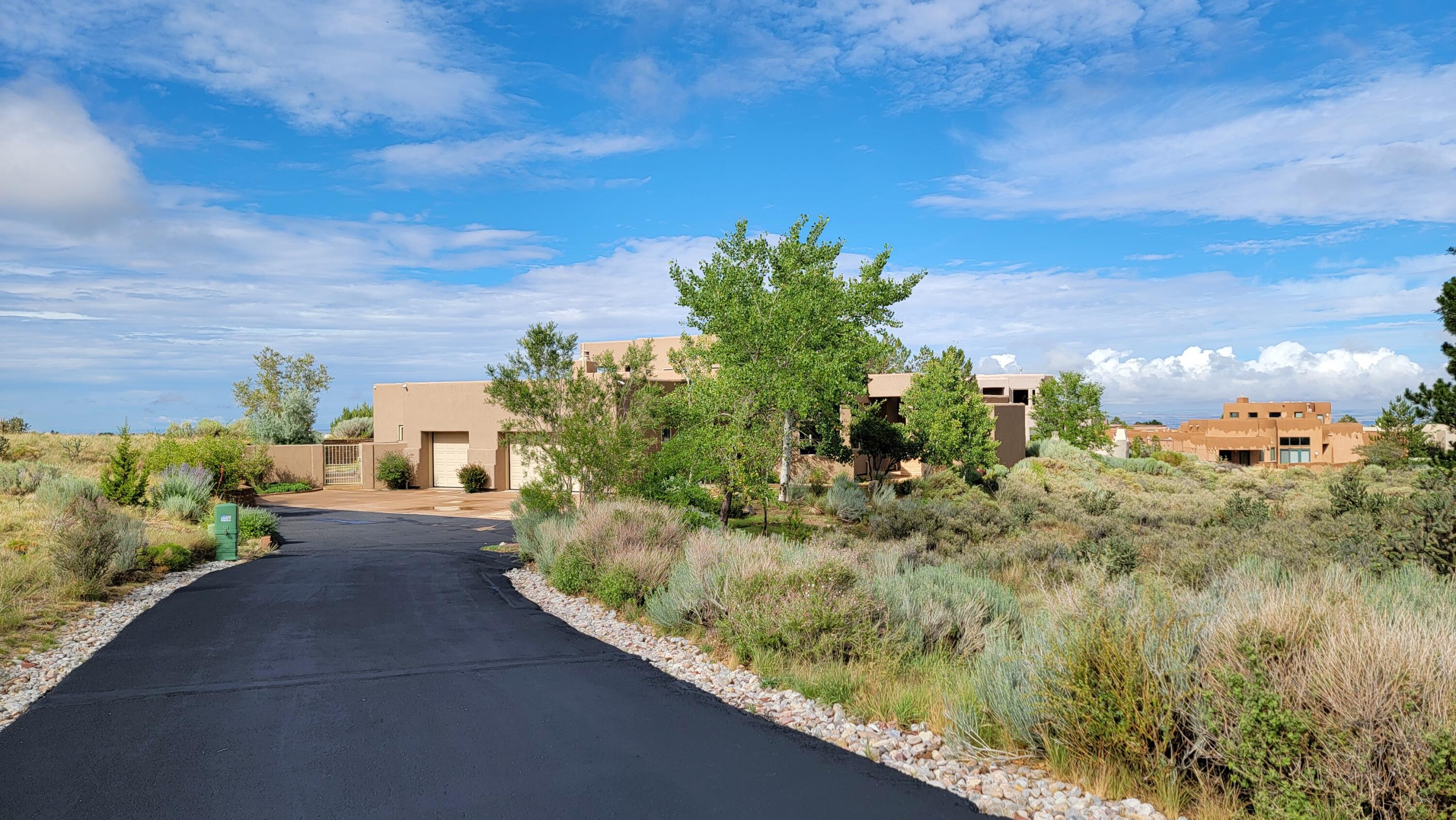 6015 Buffalo Grass Court NE