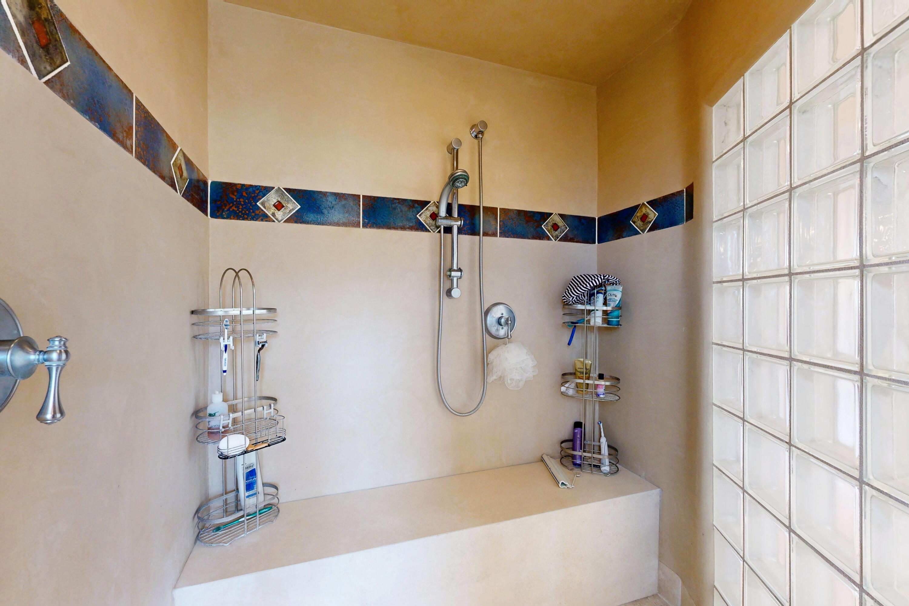 6015 Buffalo Grass Court NE