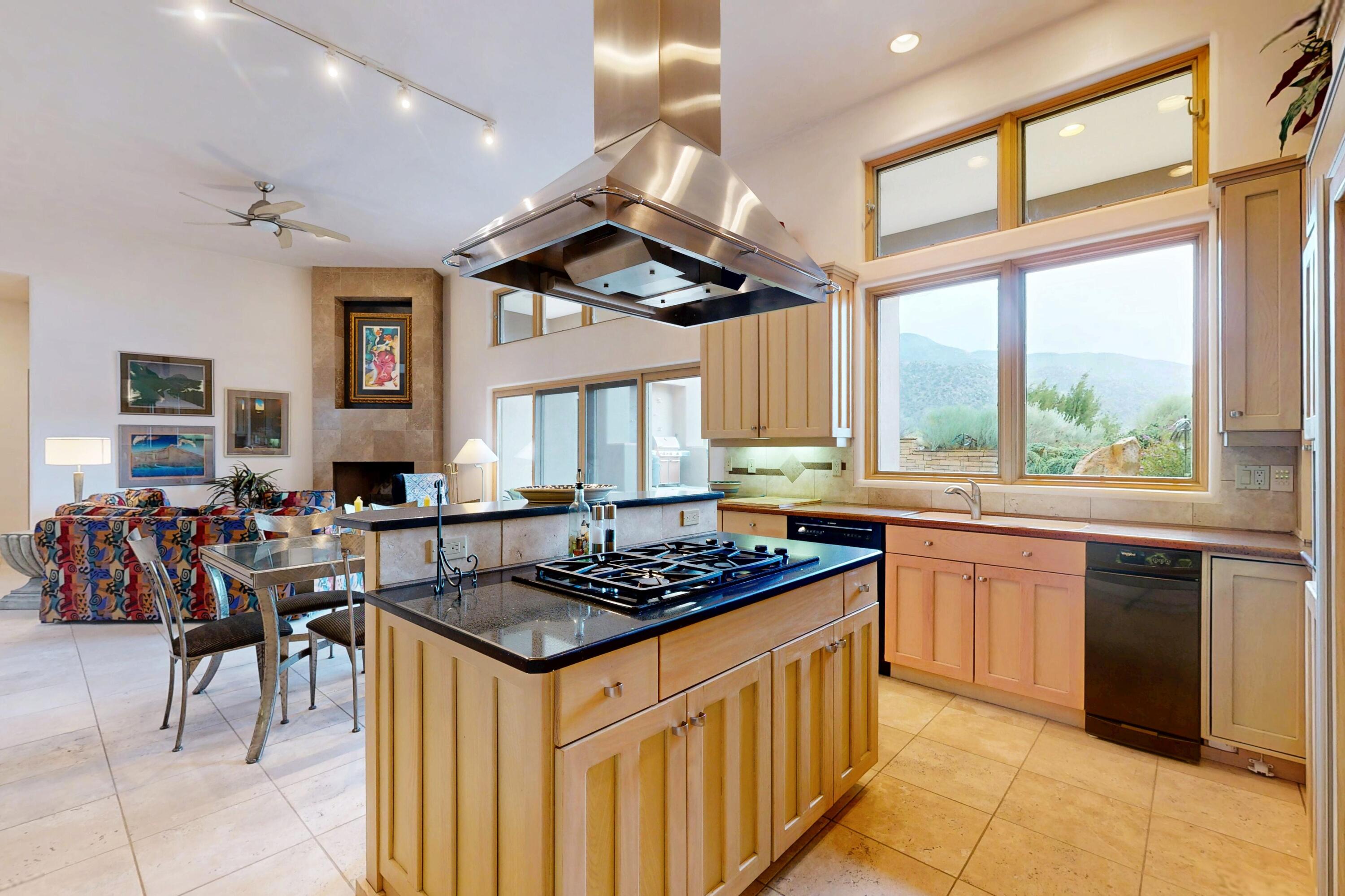 6015 Buffalo Grass Court NE