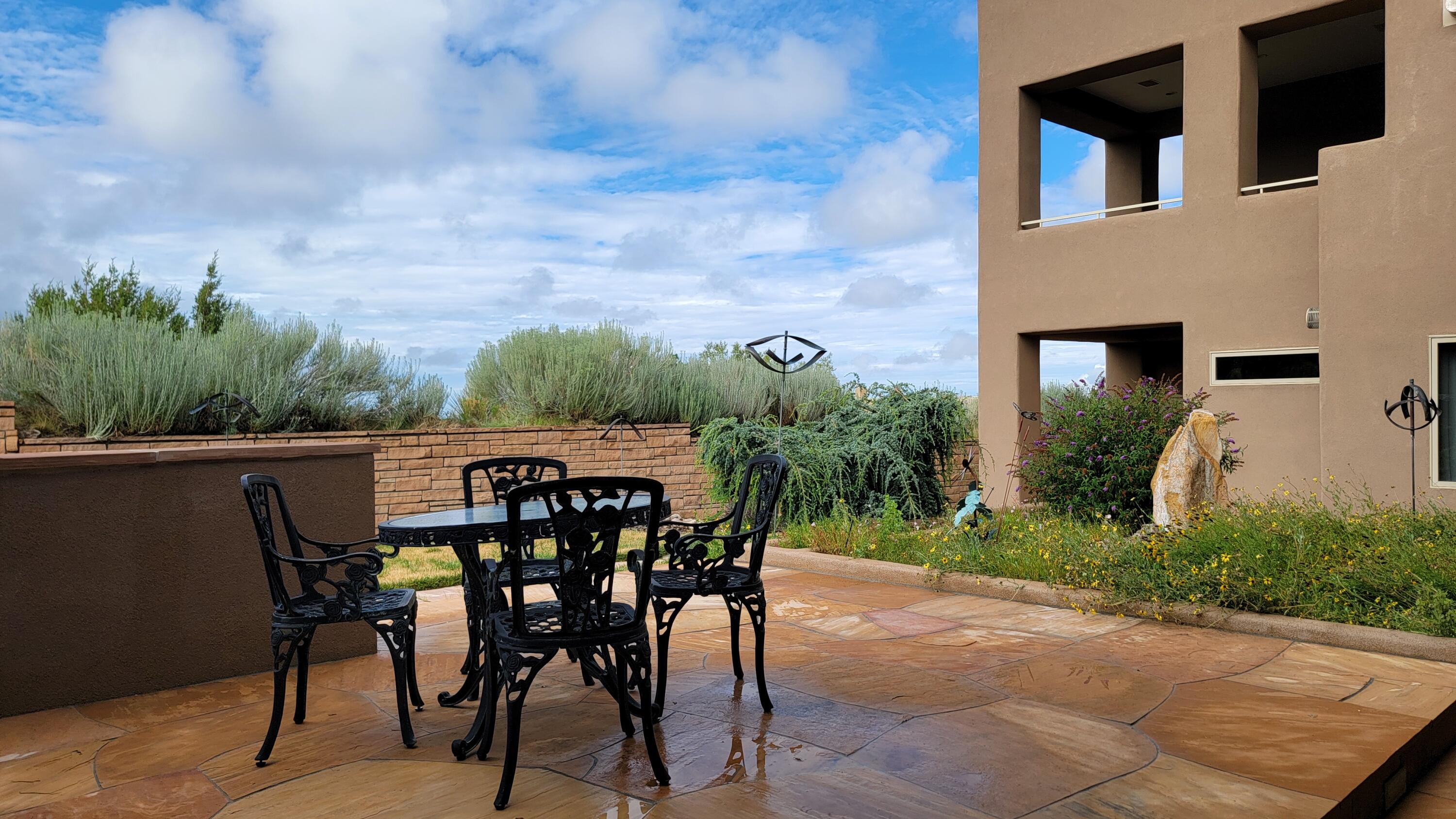 6015 Buffalo Grass Court NE