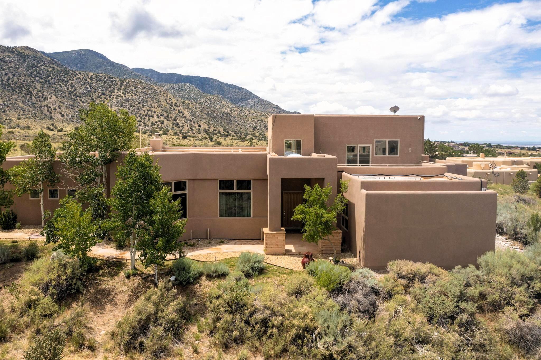 6015 Buffalo Grass Court NE