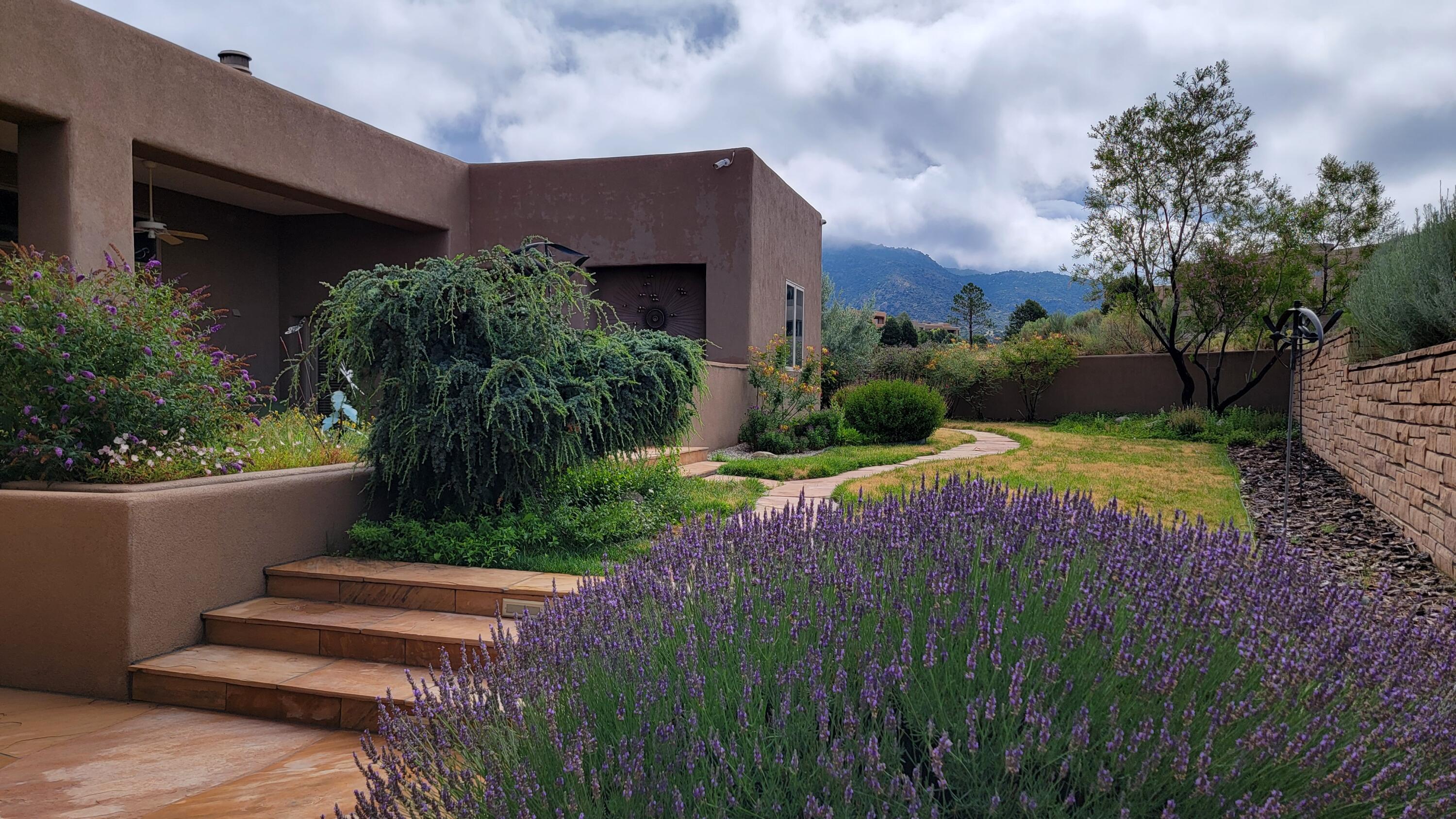 6015 Buffalo Grass Court NE