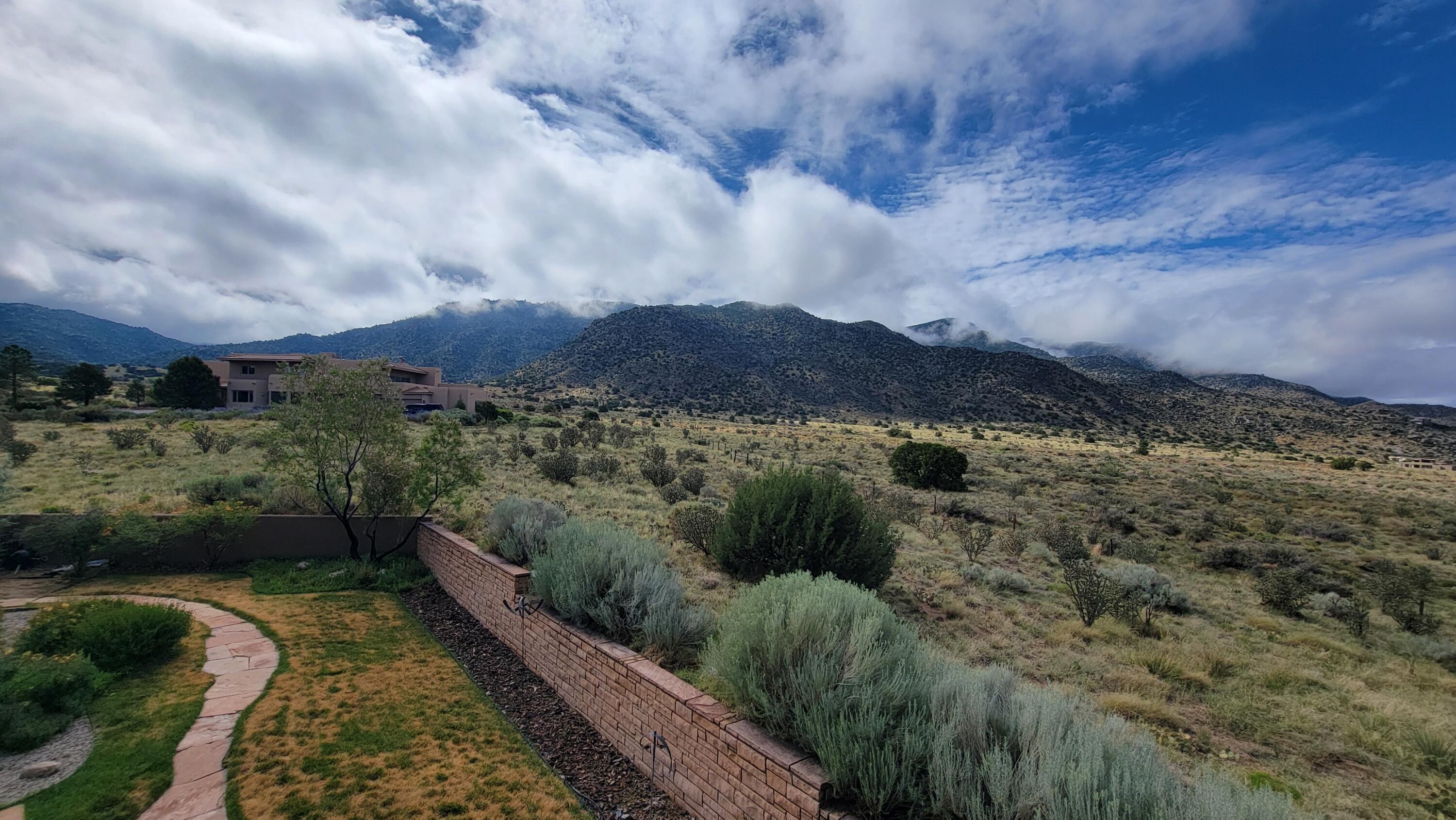 6015 Buffalo Grass Court NE