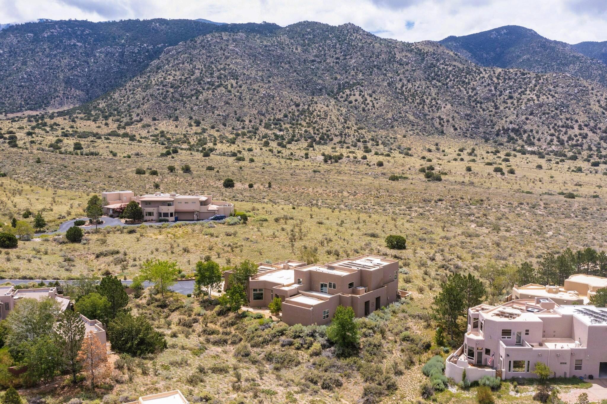 6015 Buffalo Grass Court NE