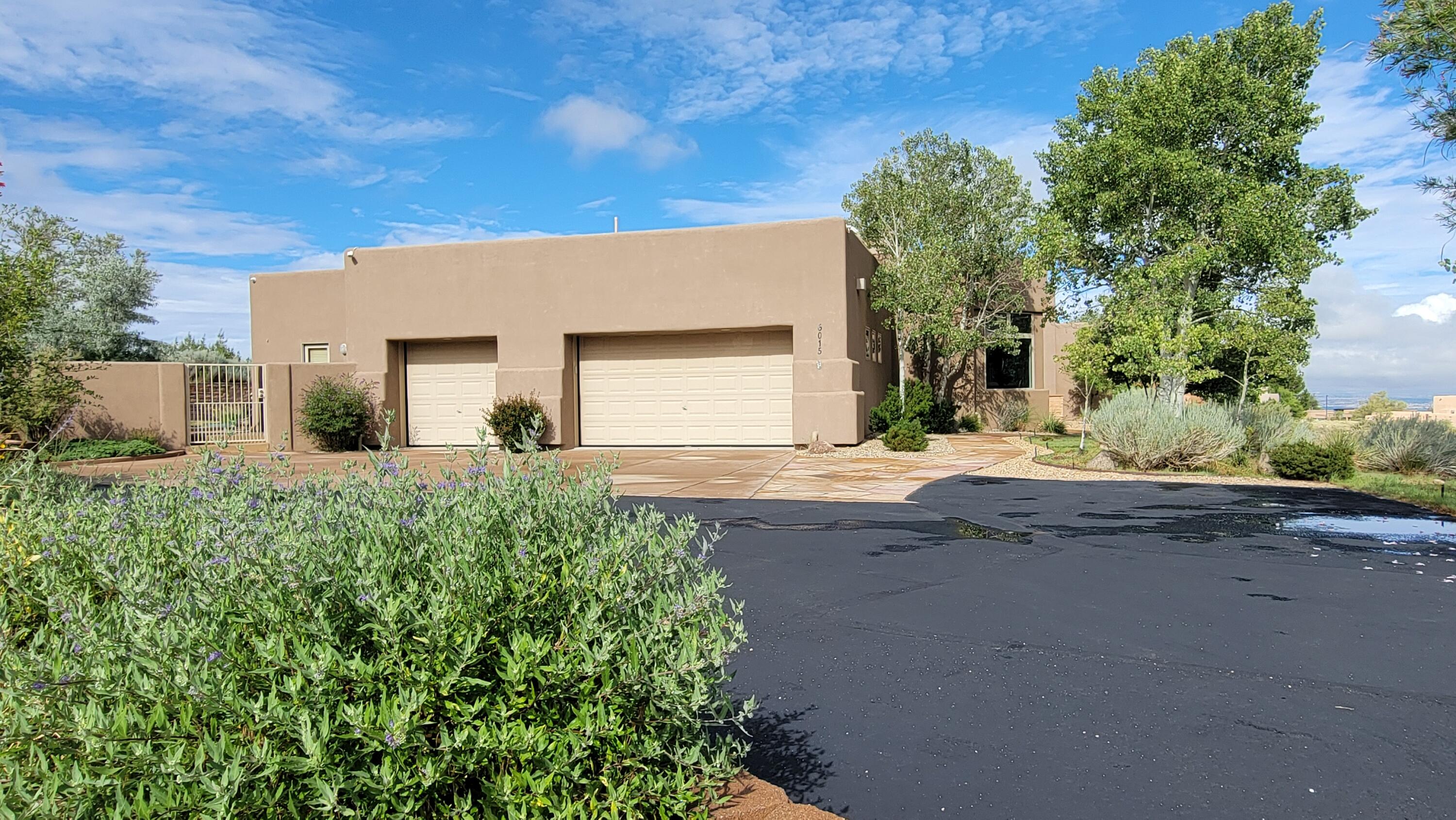 6015 Buffalo Grass Court NE