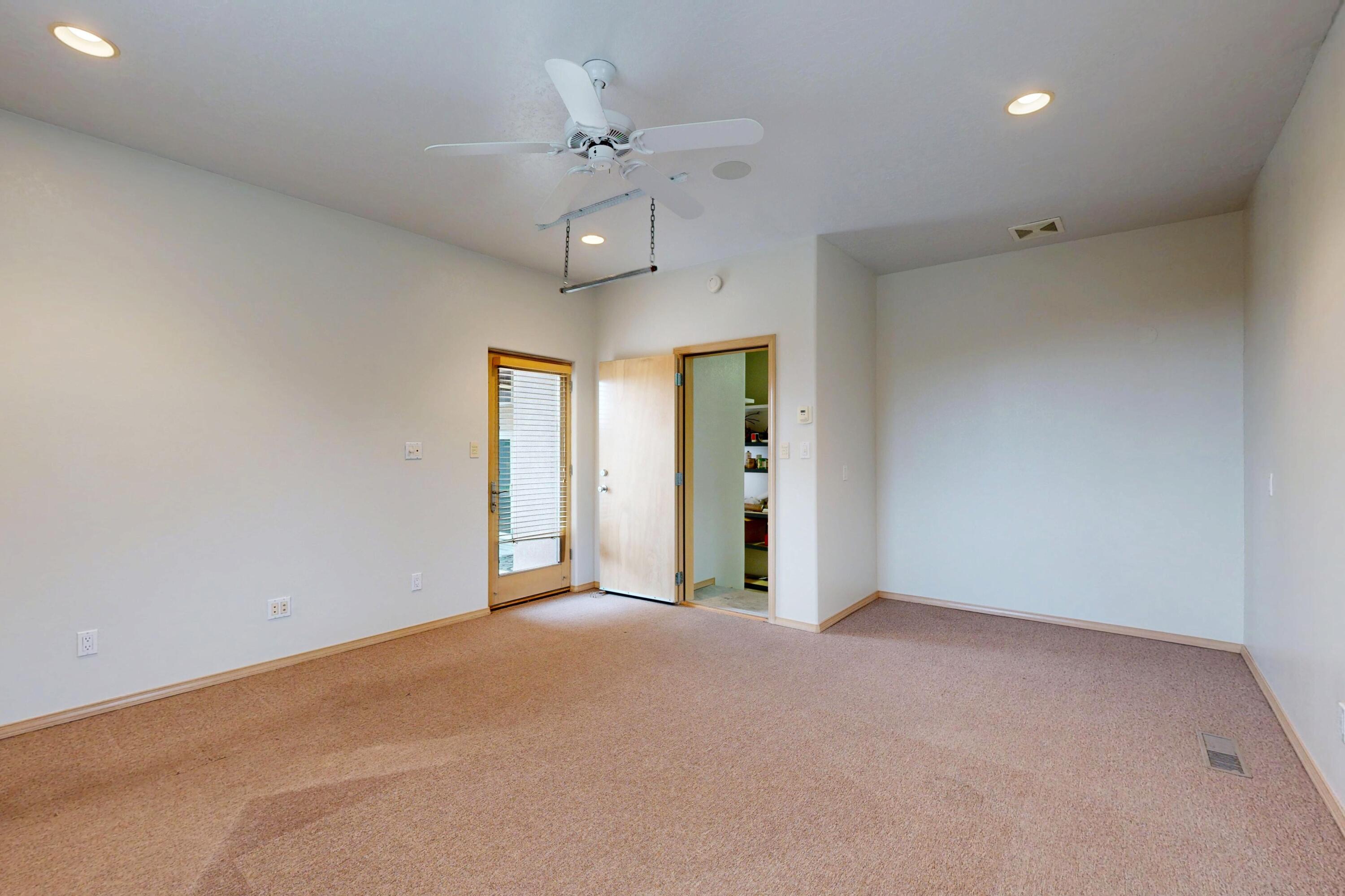 6015 Buffalo Grass Court NE