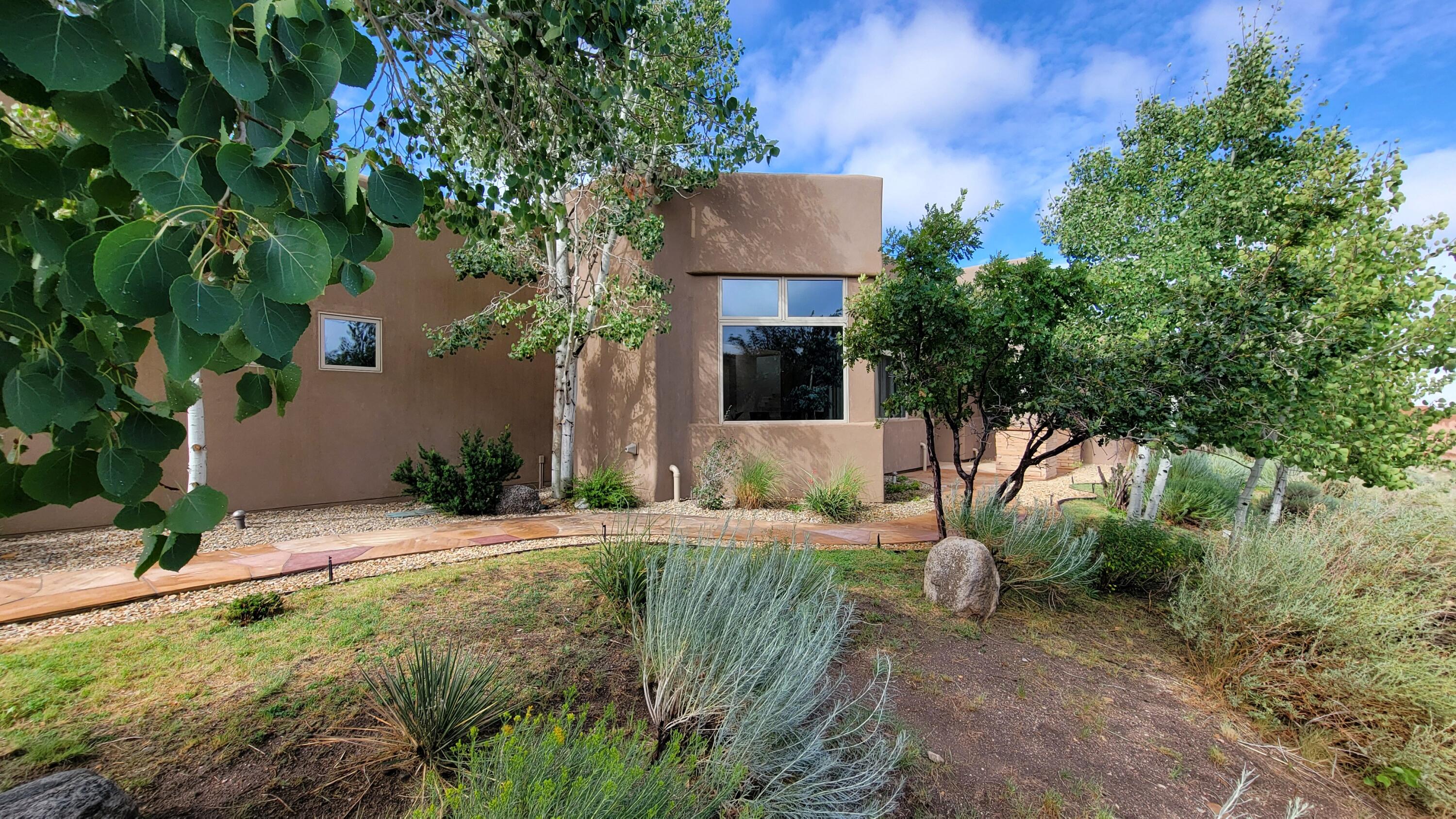 6015 Buffalo Grass Court NE