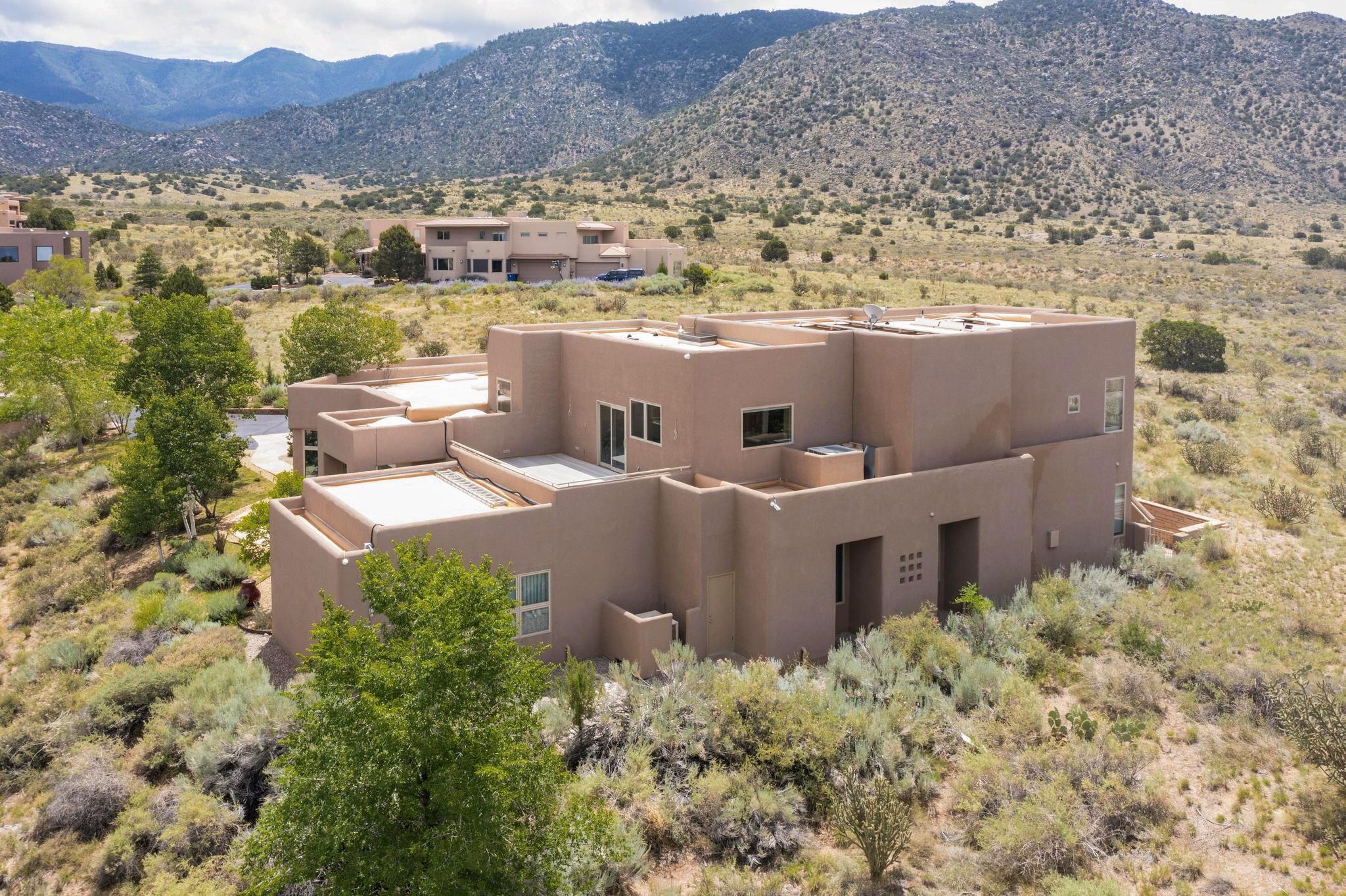 6015 Buffalo Grass Court NE