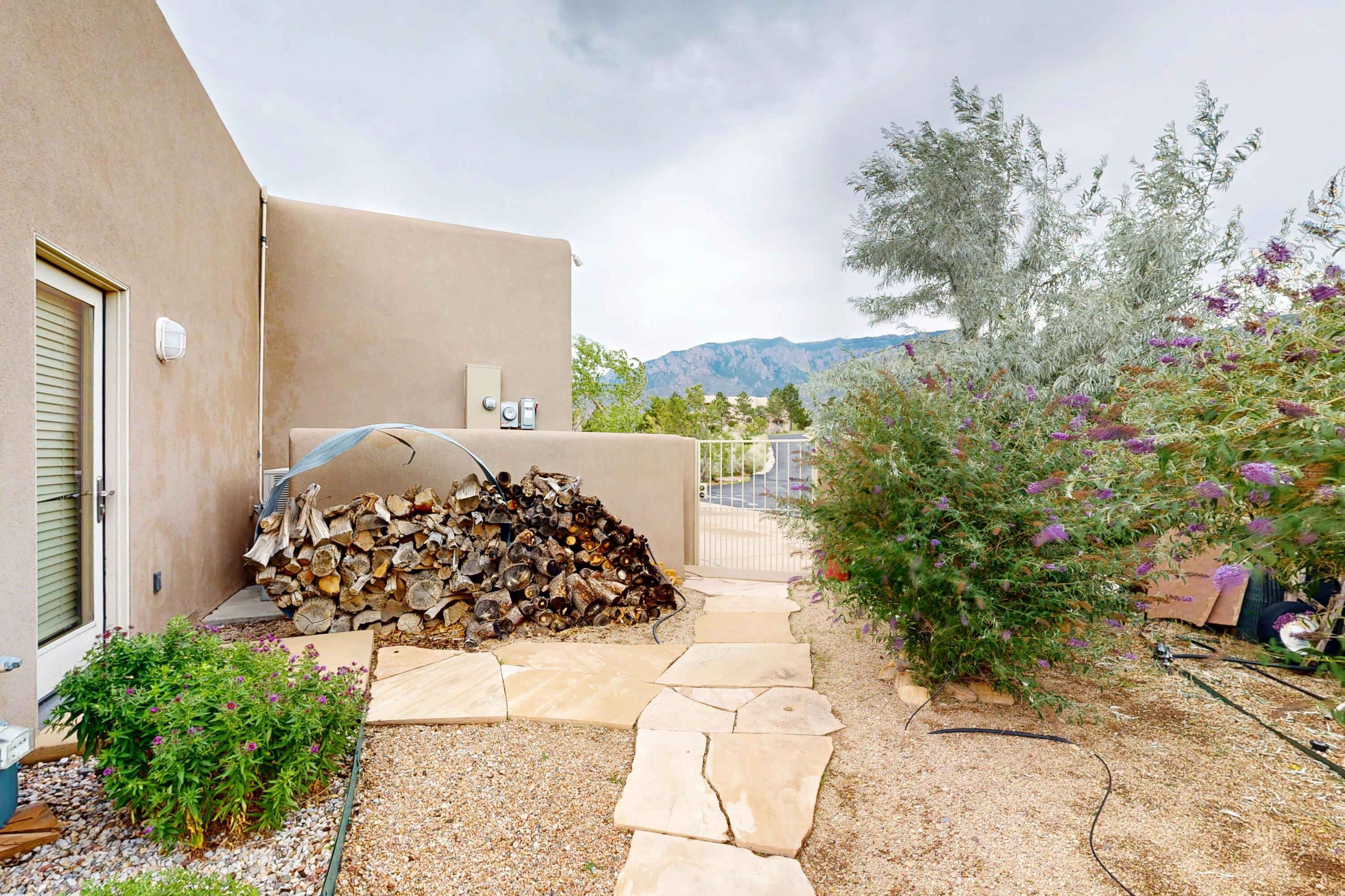 6015 Buffalo Grass Court NE