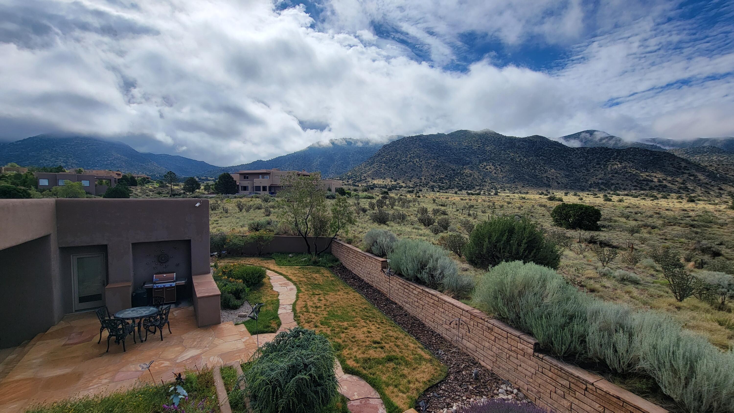 6015 Buffalo Grass Court NE