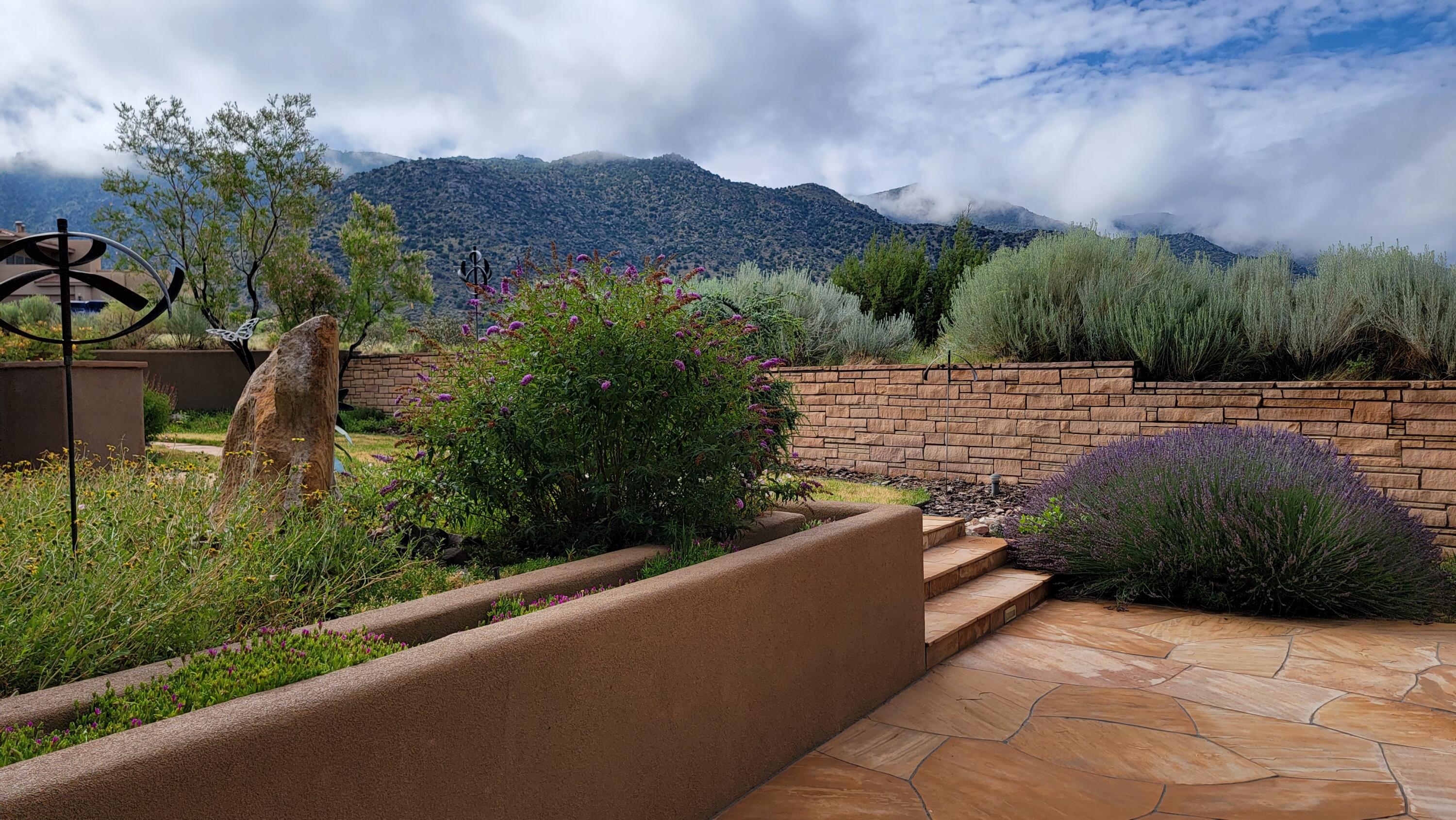 6015 Buffalo Grass Court NE