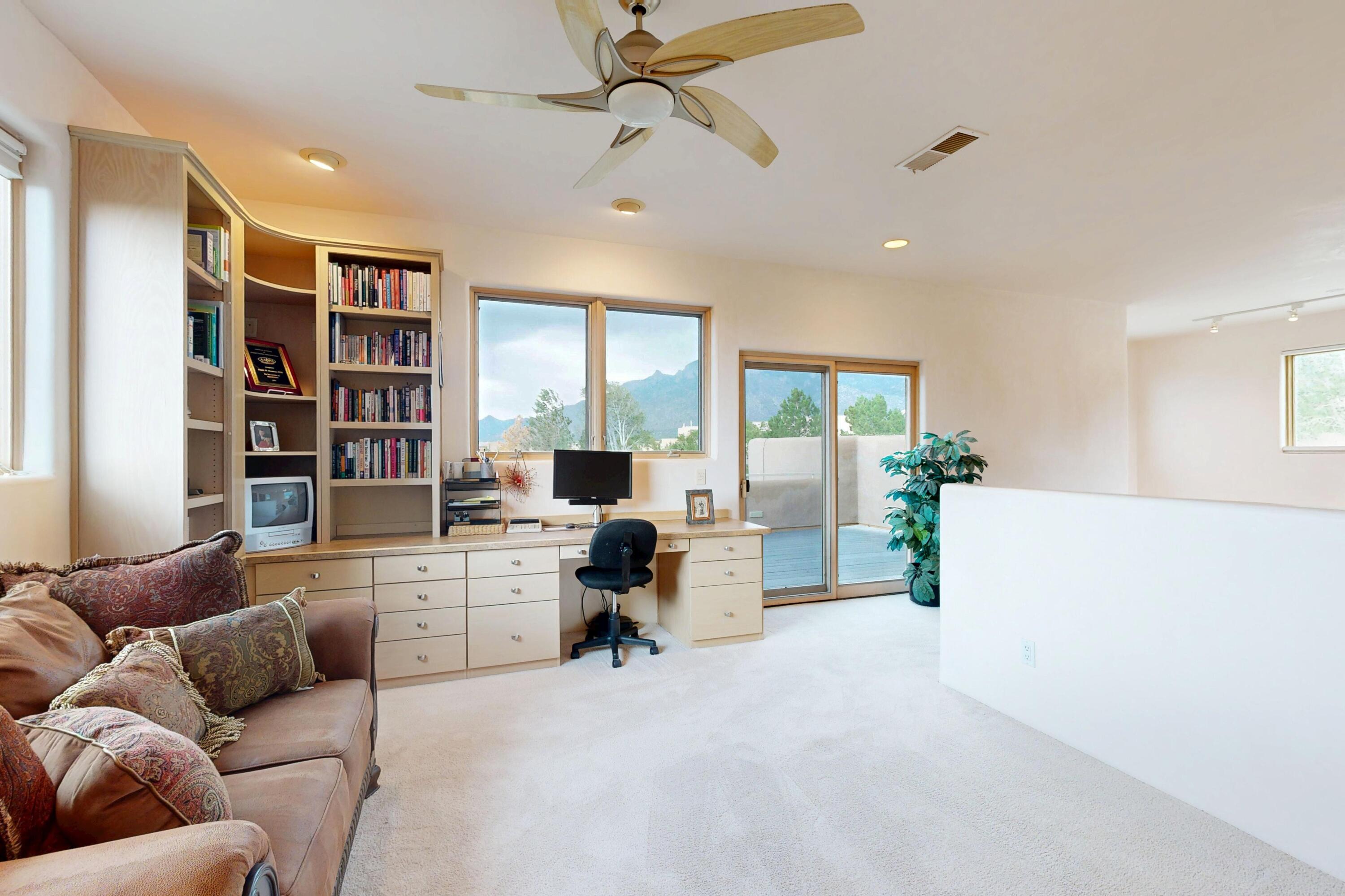 6015 Buffalo Grass Court NE