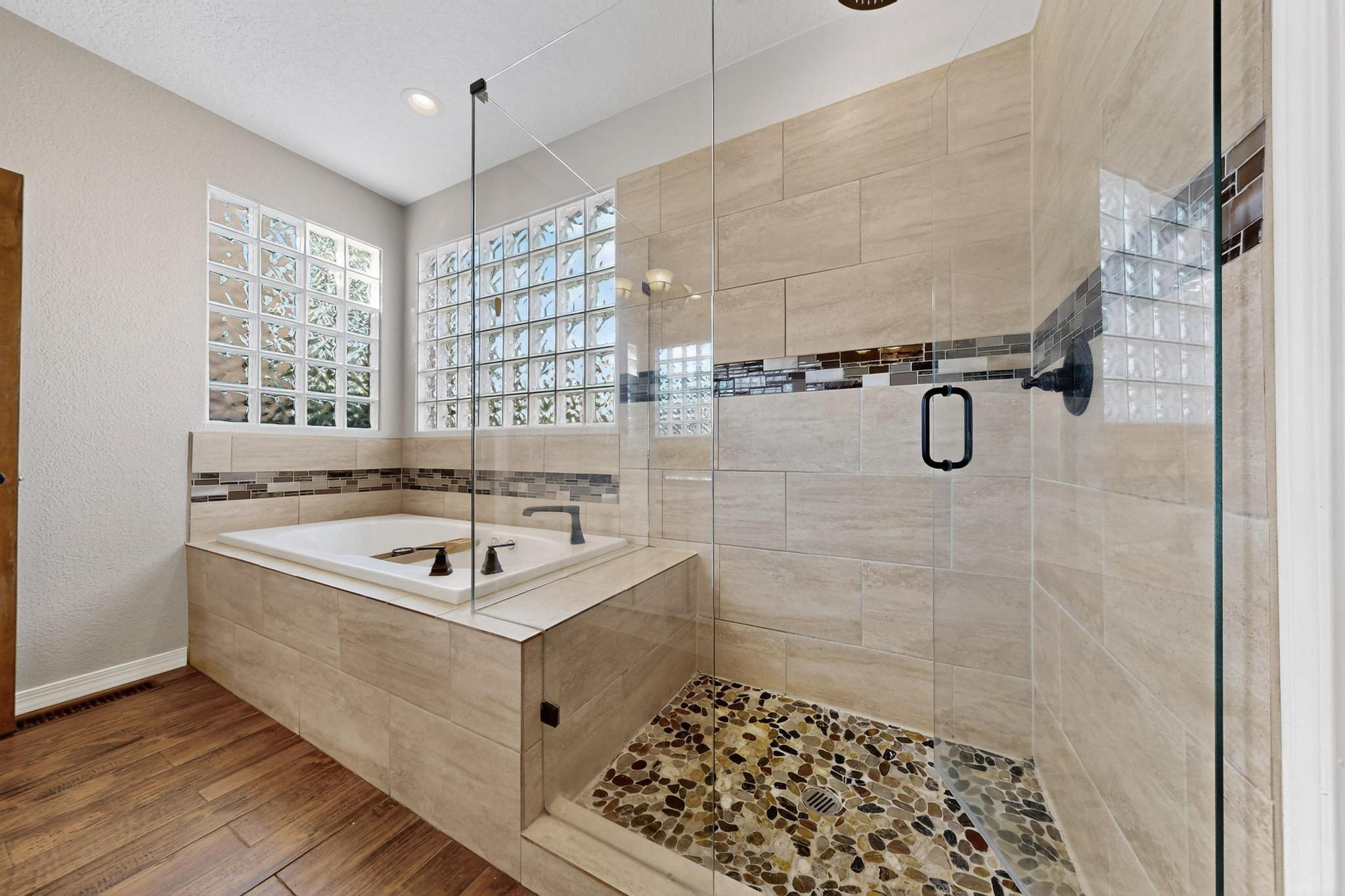 12213 MIRANDY Court NE