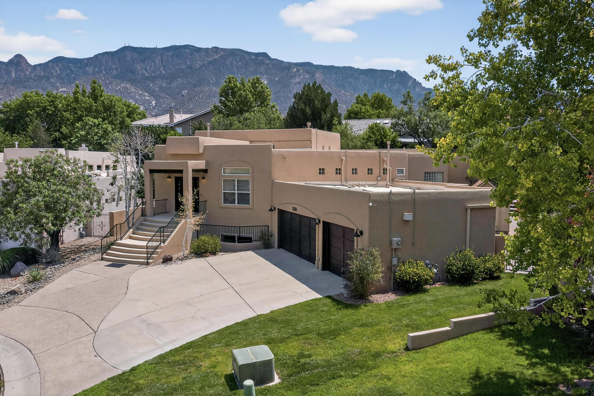 12213 MIRANDY Court NE